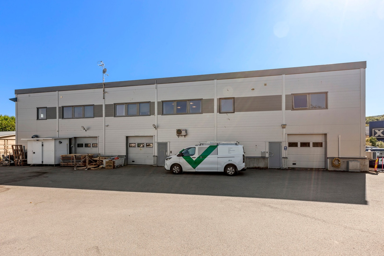 Midterste seksjonen. Galleribilde