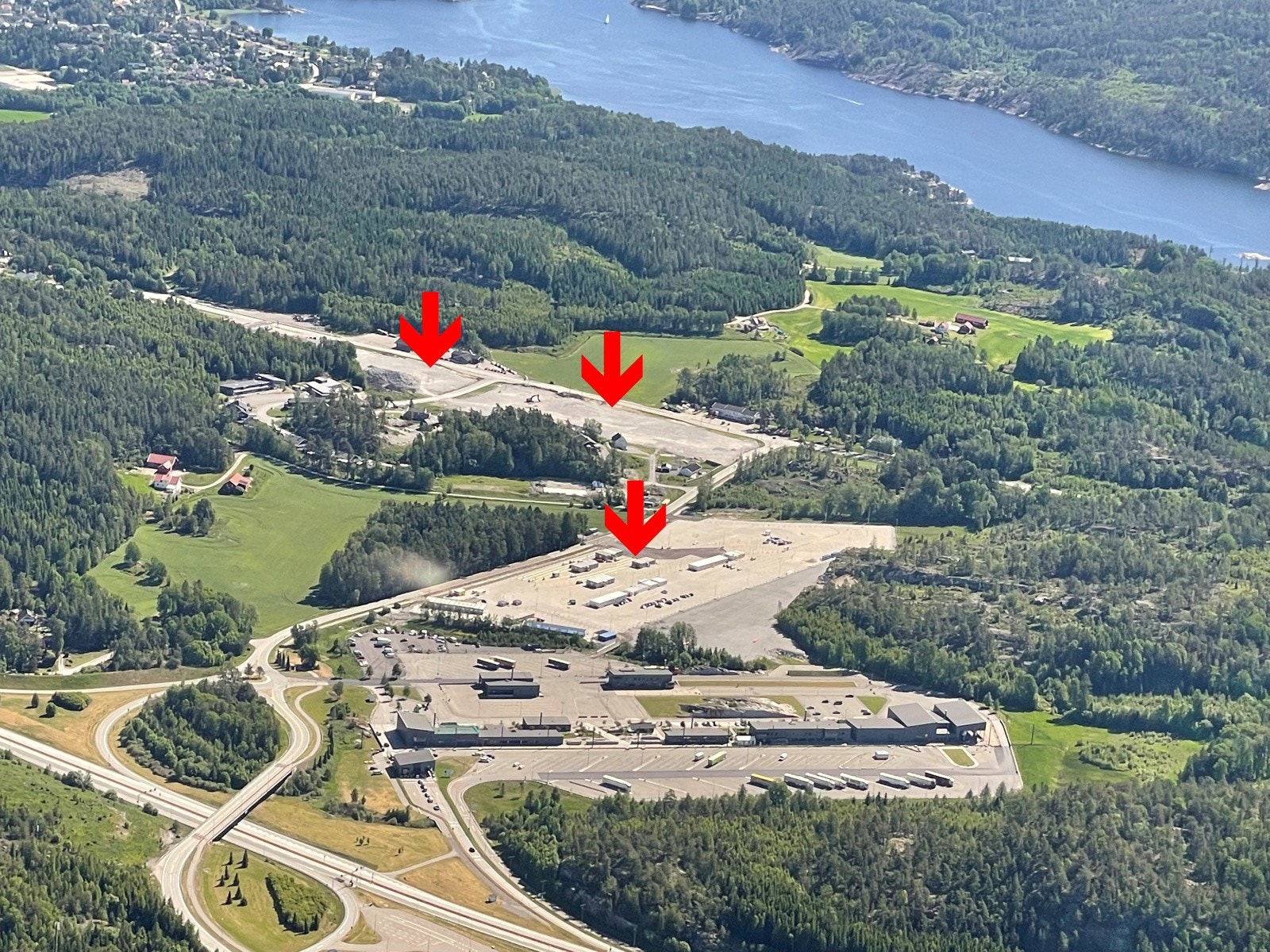 Nabo Tollstasjon Svinesund og E6, 3 tomter, selges hver for seg, evt. deles opp! Galleribilde