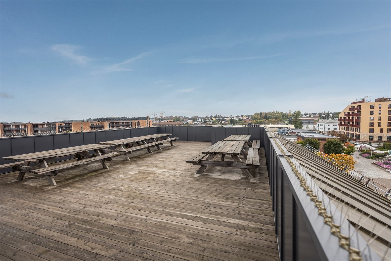 Felles takterrasse kan benyttes av leietakere. Galleribilde
