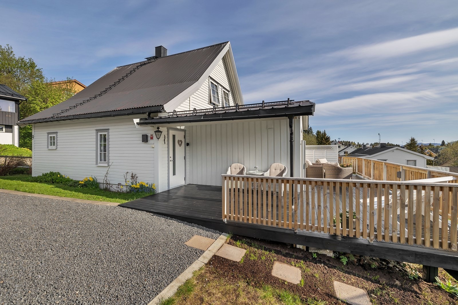 Flotte utearealer og en idyllisk og koselig tomt. Galleribilde