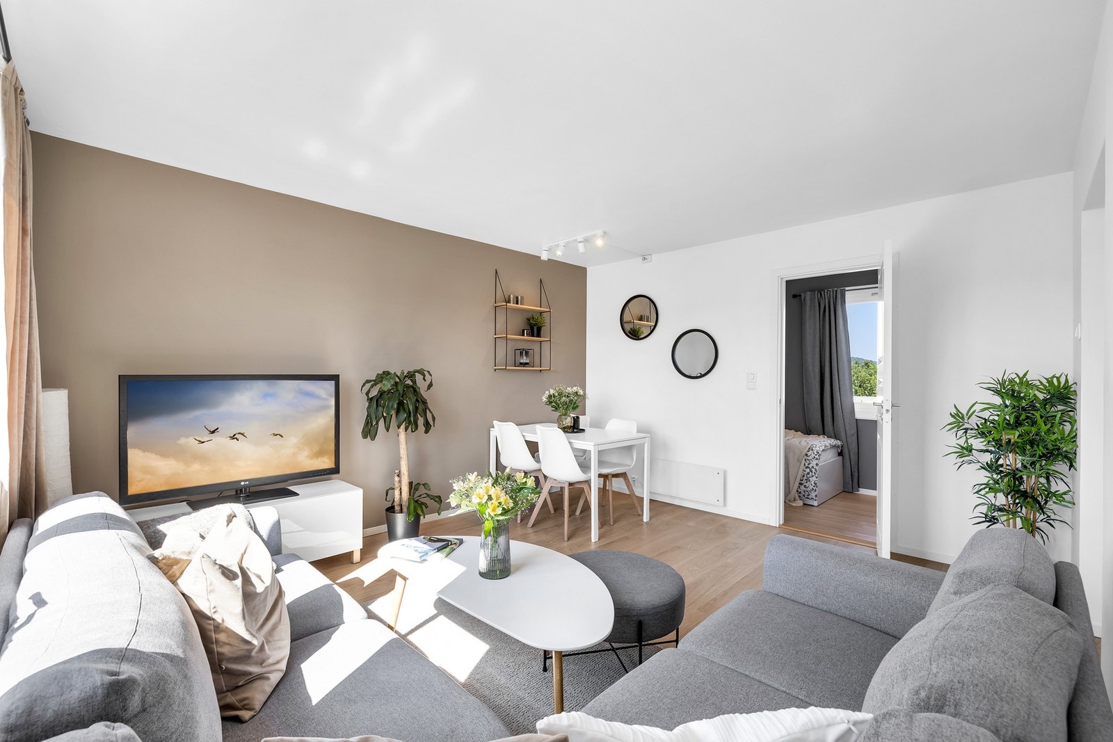 Leiligheten fremstår svært moderne og tidsriktig med fine fargevalg. Galleribilde