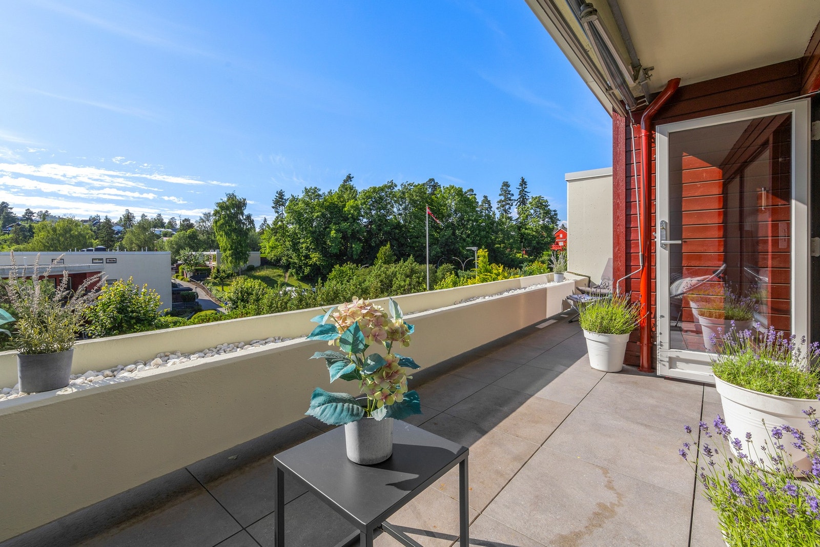 Markisen gir sval skygge ved behov. Galleribilde