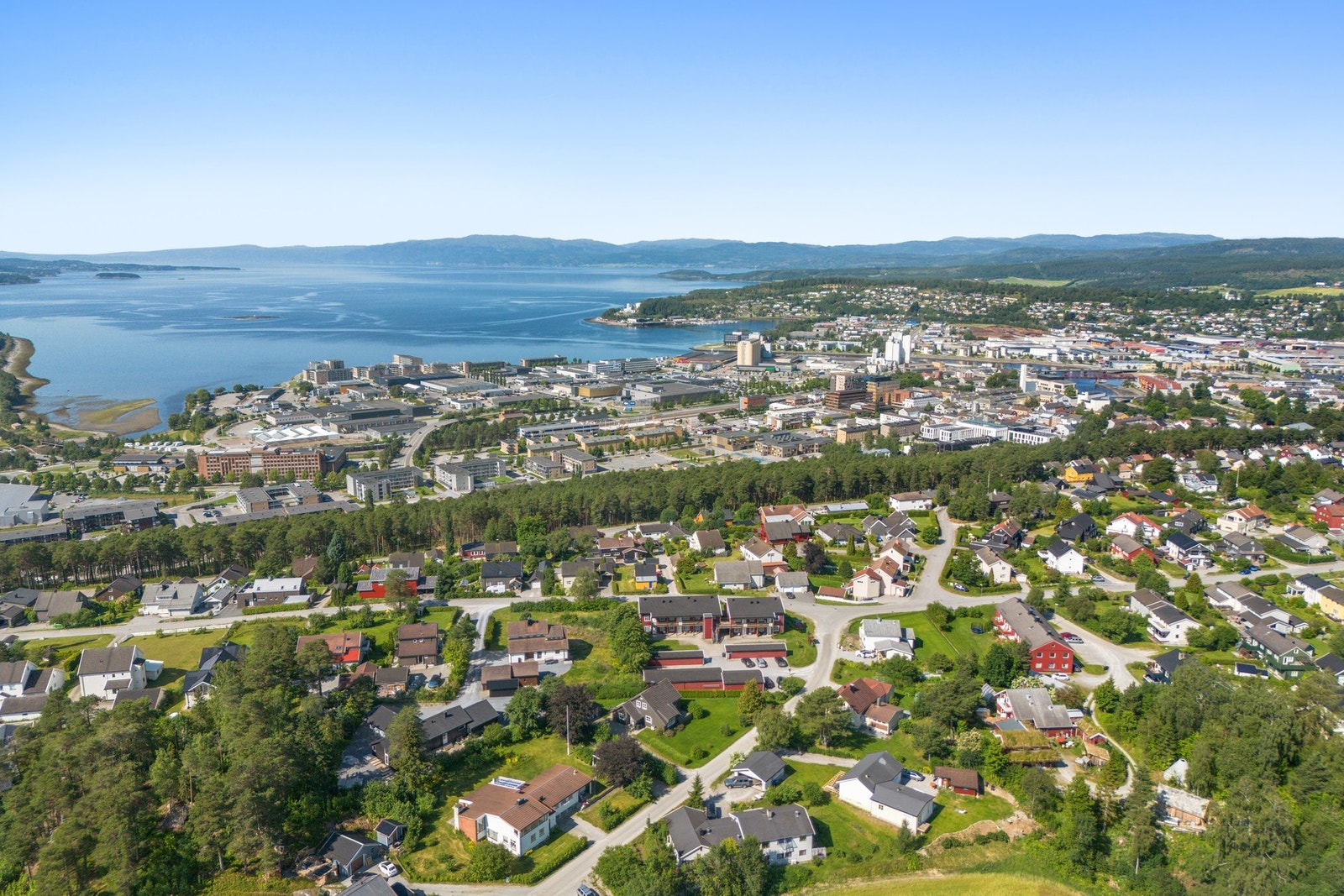 Skjefte er sentralt beliggende med kort veg til bysentrum. Galleribilde