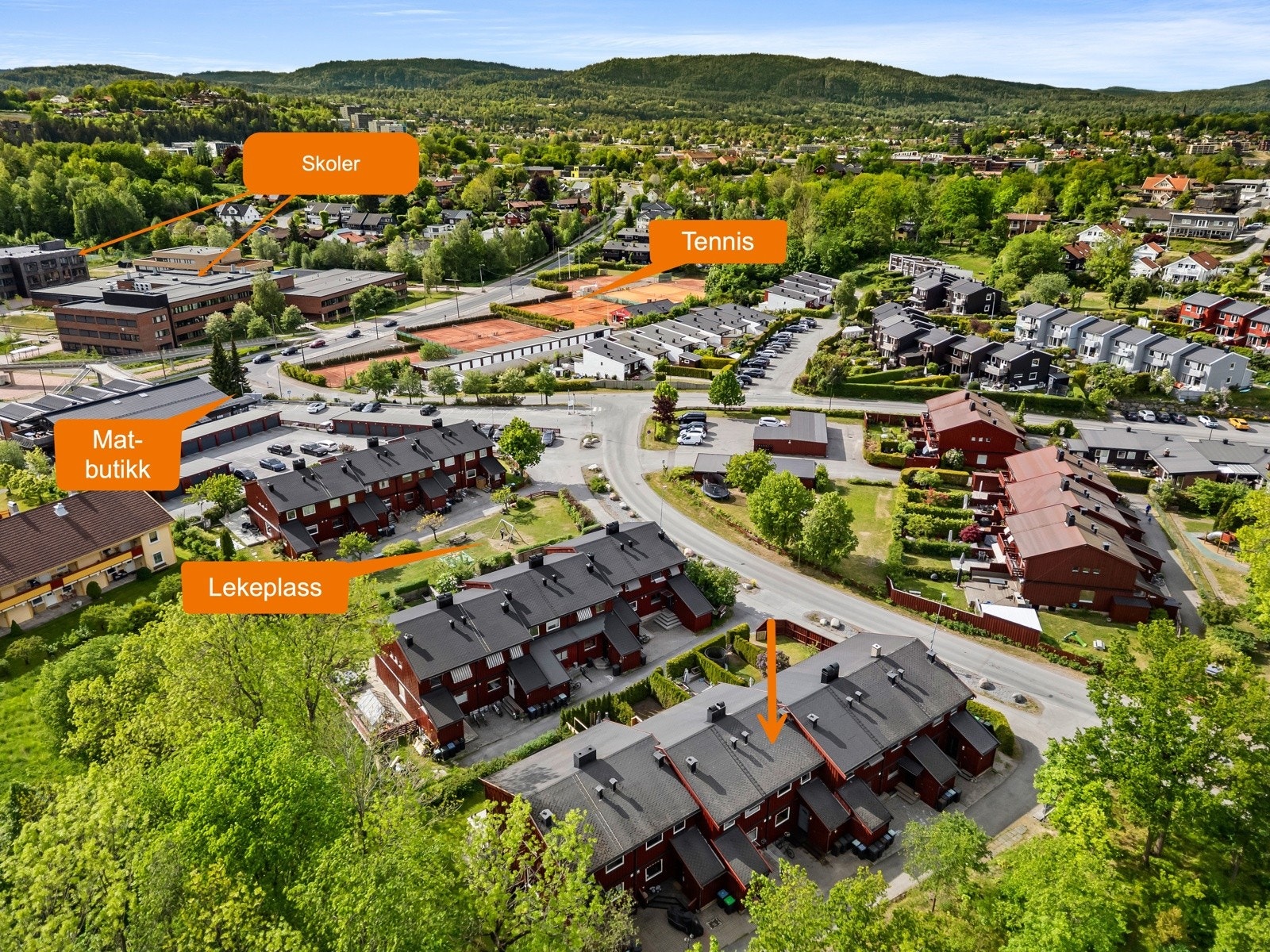 Nærhet til bla. Bondi barneskole, matbutikk, fritidsaktiviteter, samt Asker sentrum Galleribilde