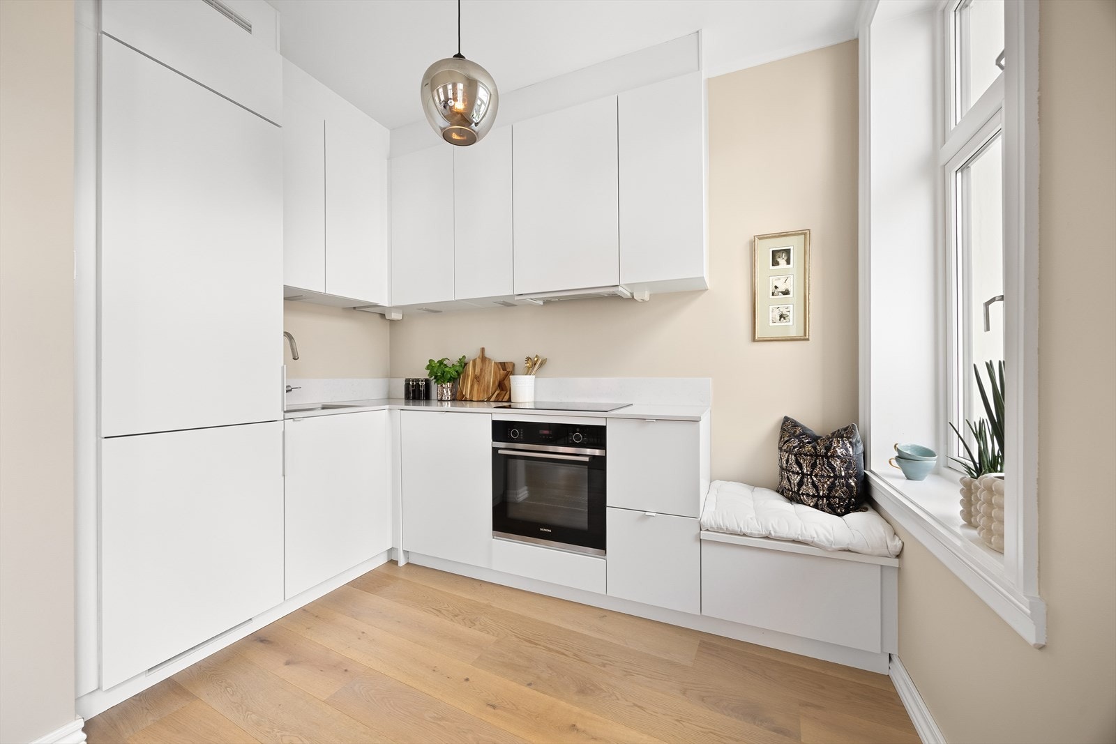 Stilren kjøkkeninnredning fra Kvik (2022) Galleribilde