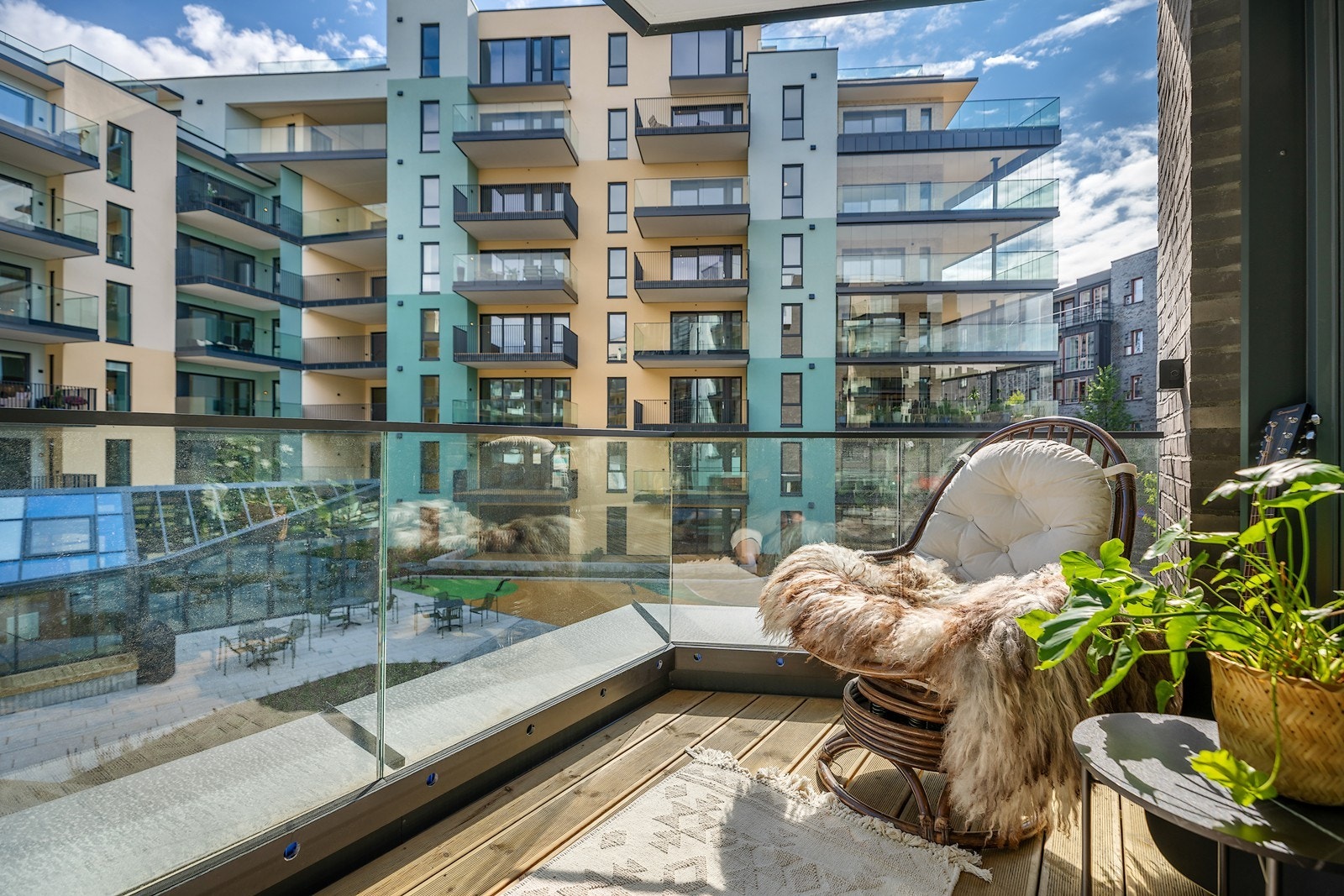 Her kan man innrede med en koselig sittegruppe og skape en hyggelig atmosfære for både morgenkaffen og rolige kvelder. Galleribilde