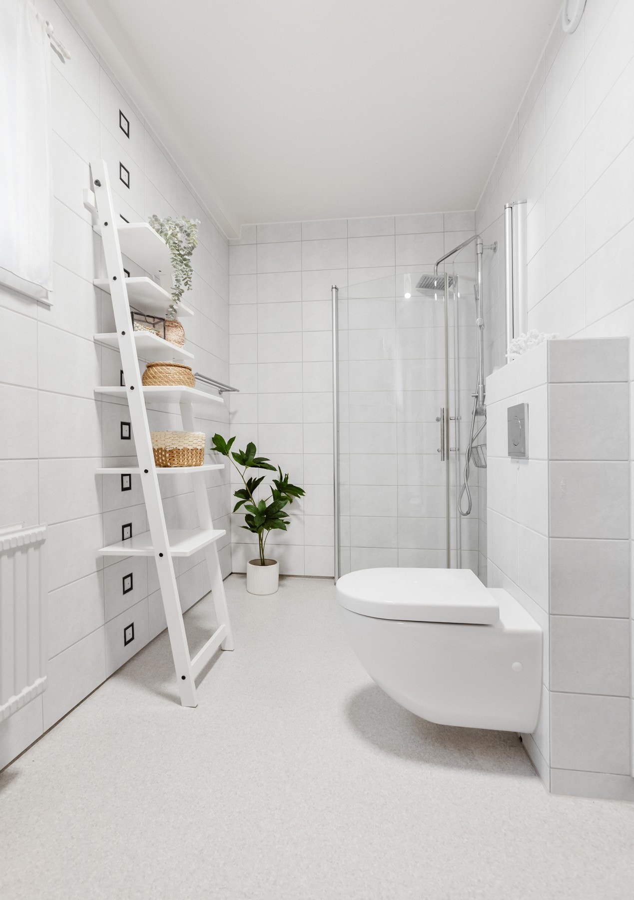 Lyst og romslig bad fra 2011. Galleribilde