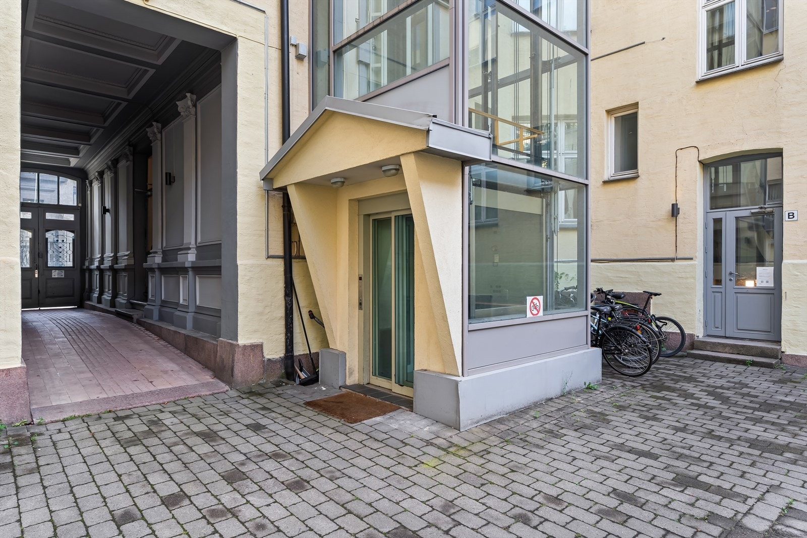 Heis opp til leiligheten Galleribilde