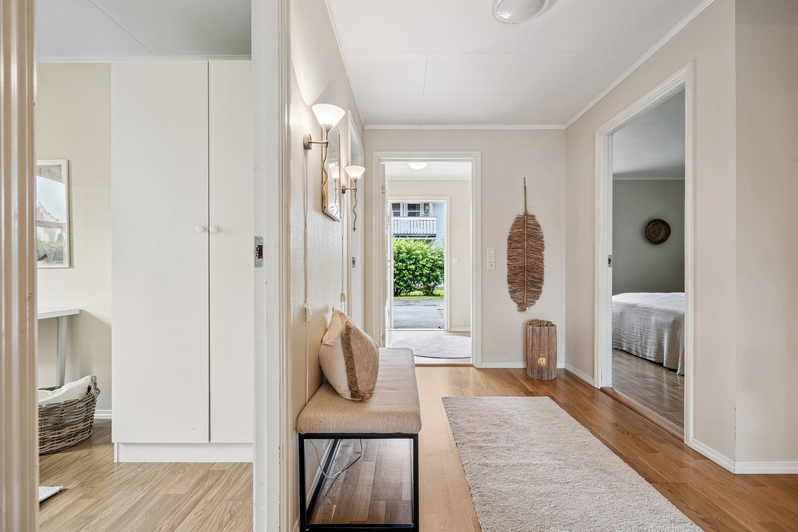 Leiligheten bærer preg av godt vedlikehold. Her har det kun vært én eier side byggeår. Galleribilde