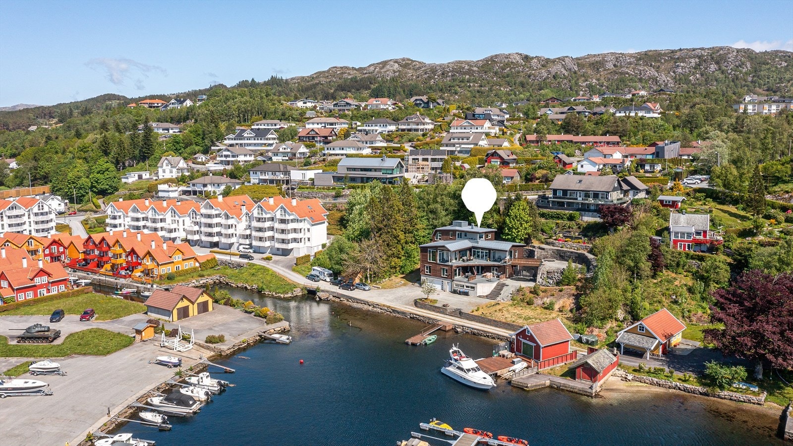 Førresfjorden Brygge 26 ligger innerst i Førresfjorden med herlig nærhet til sjø og med fantastisk sjøutsikt Galleribilde