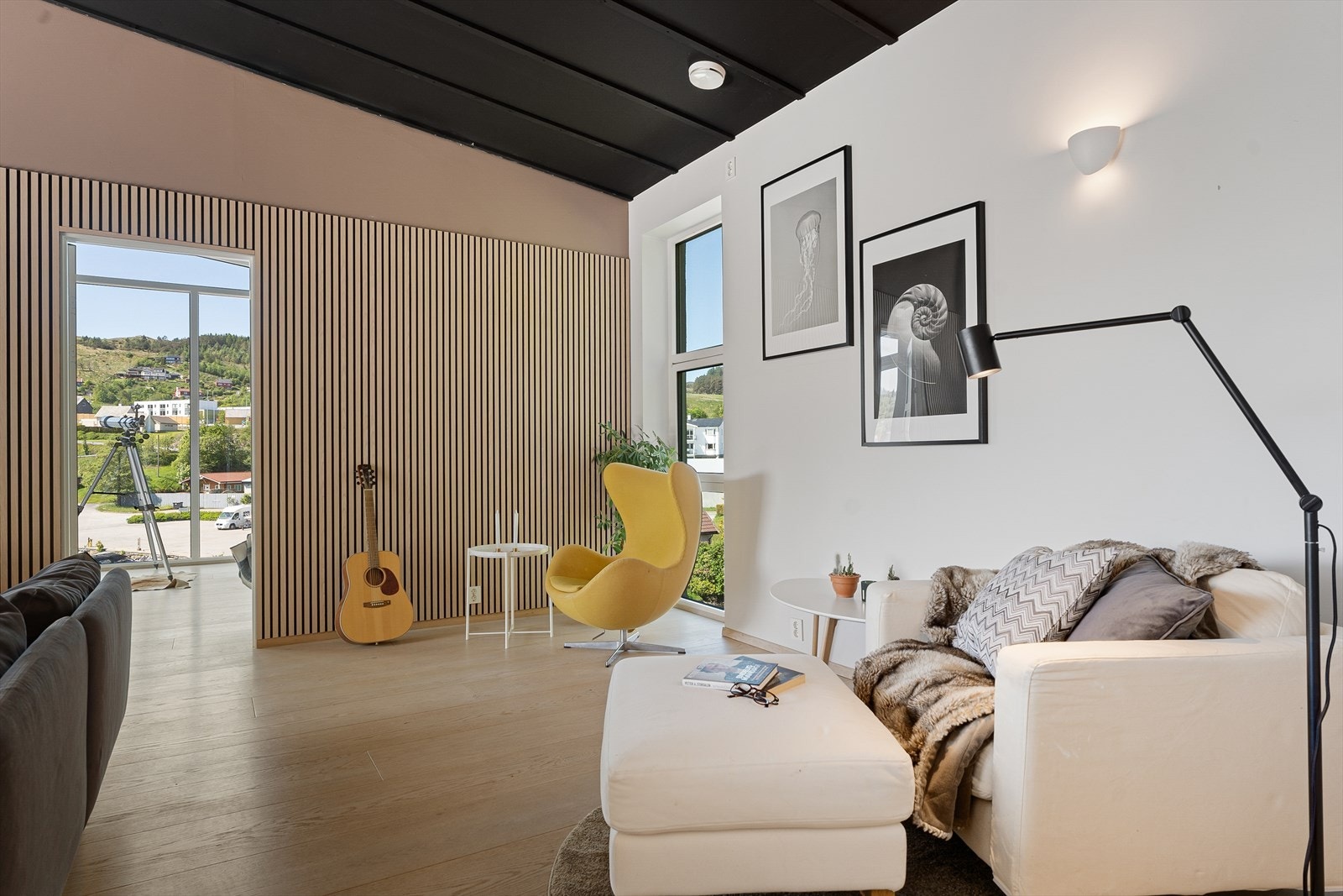 Moderne detaljer med spiler på veggene Galleribilde