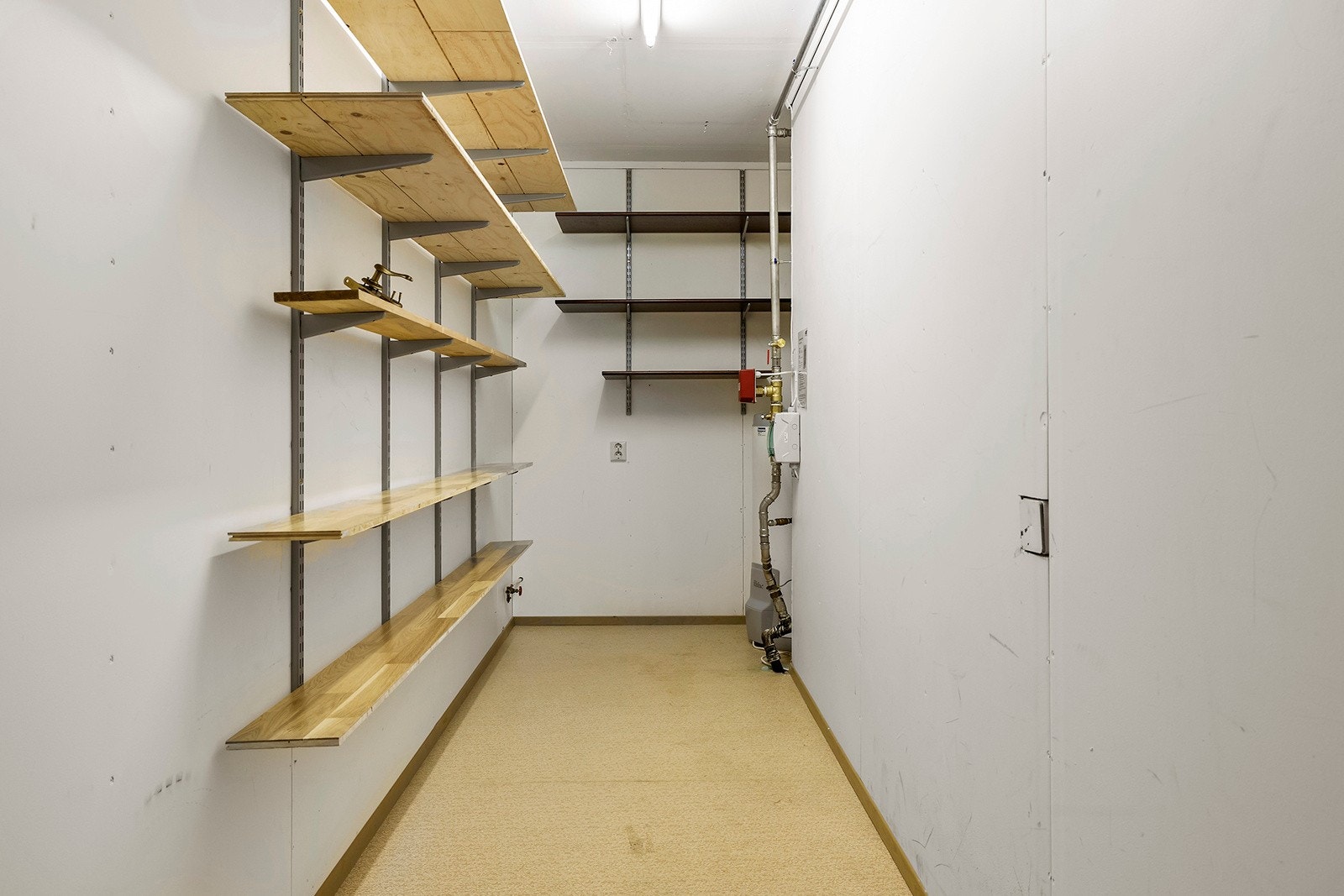 Innvendig bod Galleribilde