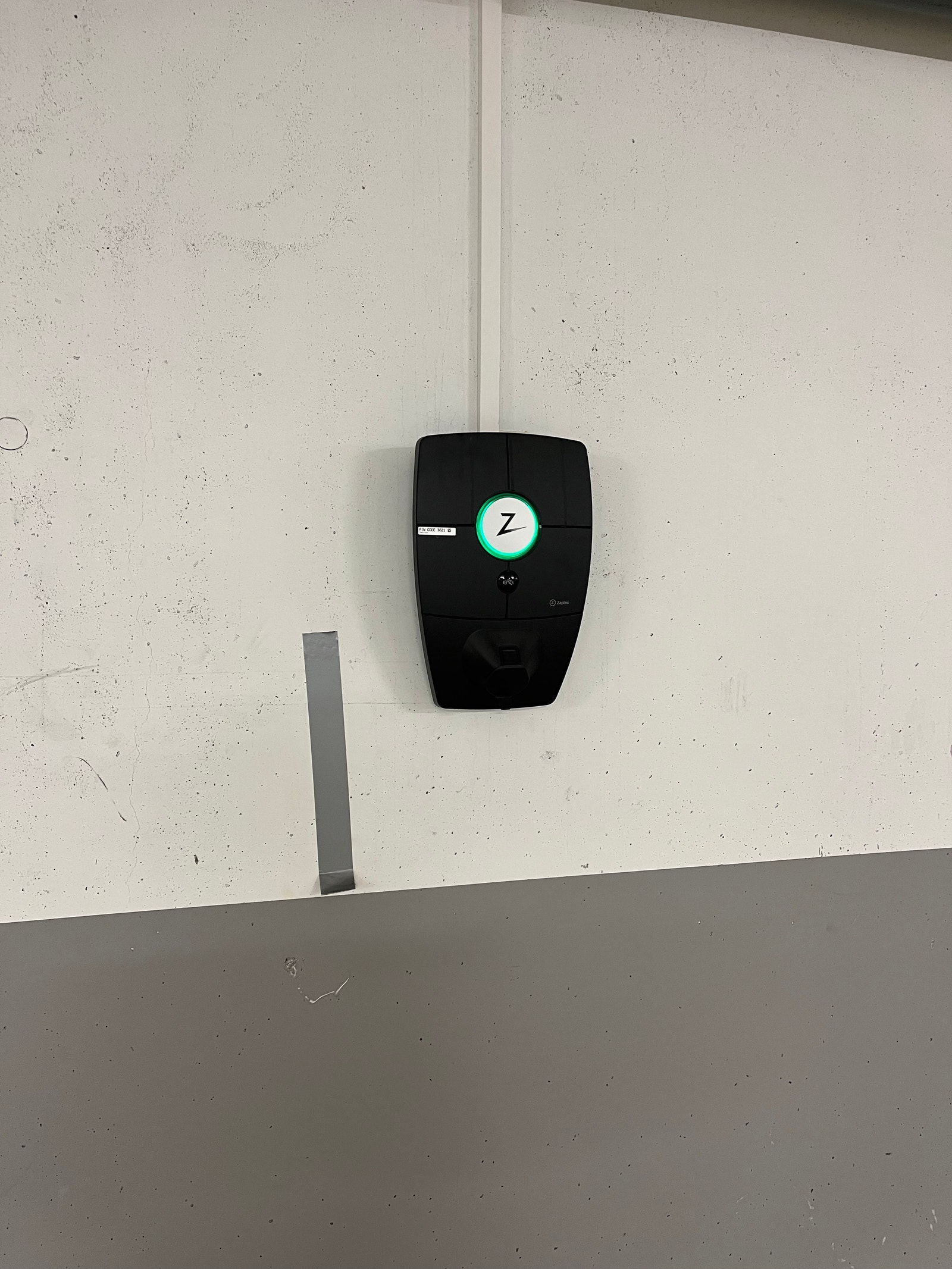 Det følger med elbil-lader Galleribilde
