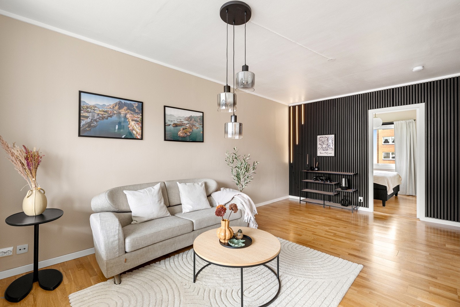 Velkommen til Leif Dietrichsons gate 16A, presentert av PrivatMegleren Haferkamp v/ Emma Fredrikke Jakobsen Galleribilde