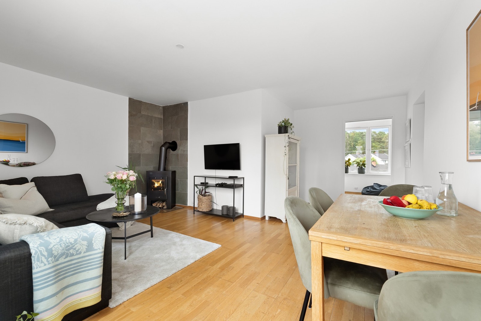 Peisovnen i stuen er perfekt på kalde vinterdager. Galleribilde