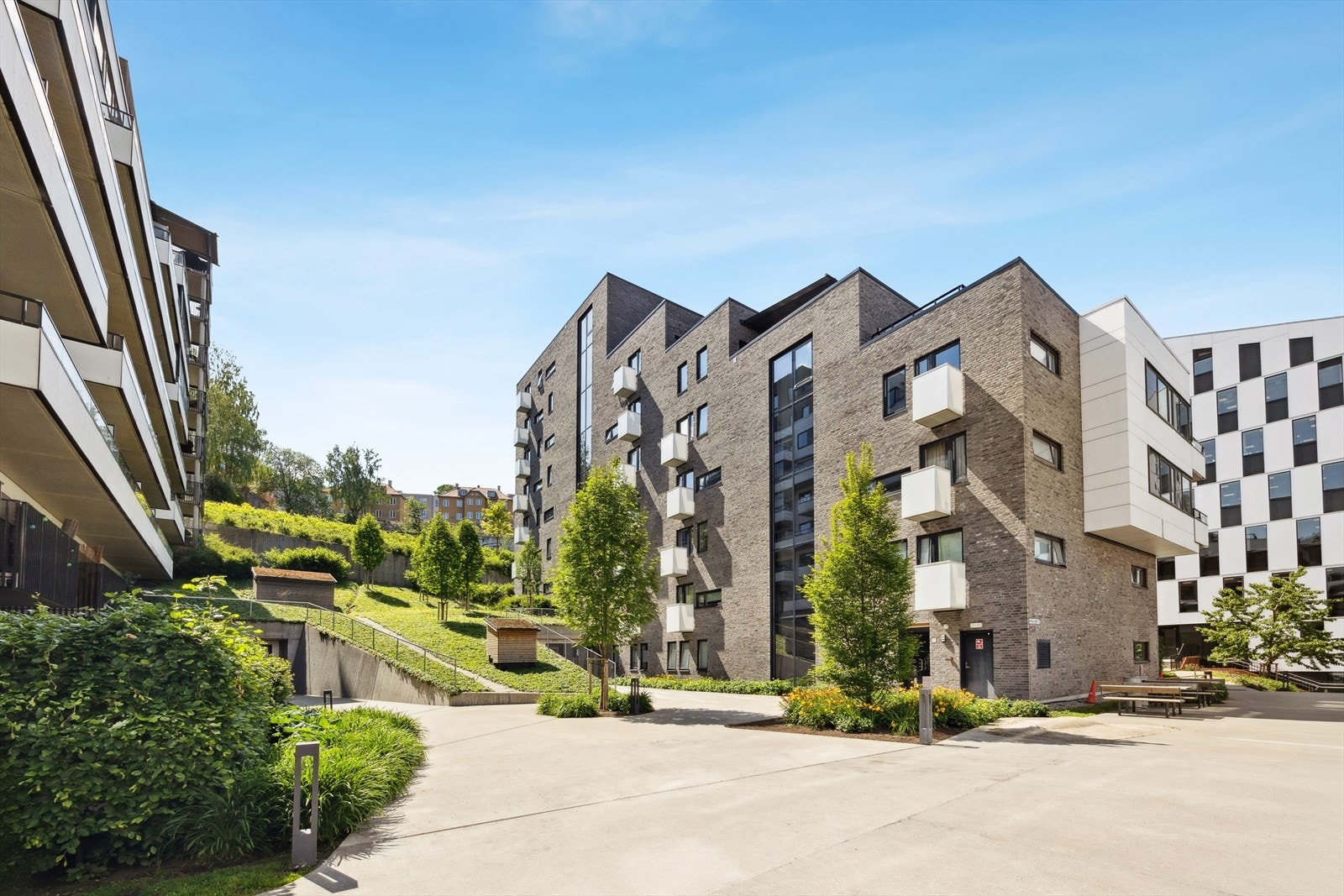 Her er det god plass mellom byggene. Galleribilde