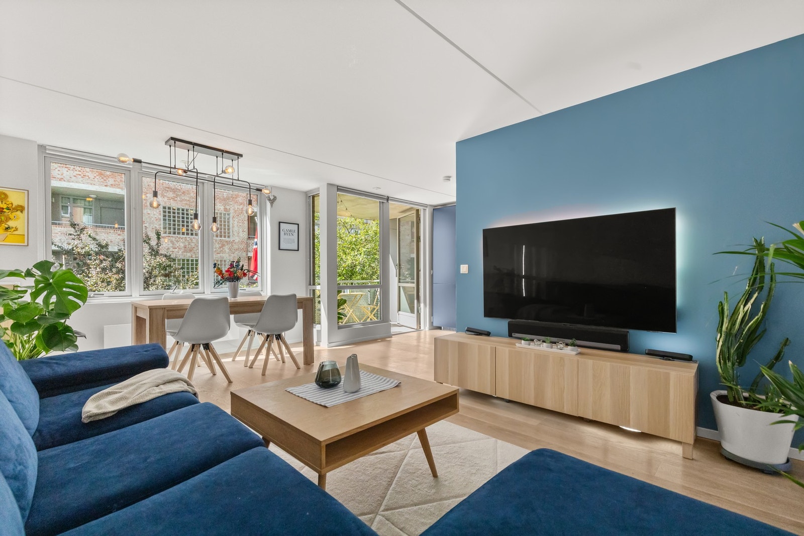 Velkommen til Nonnegata 15 - en moderne og attraktiv 3-roms med Klosterenga som nærmeste nabo. Galleribilde