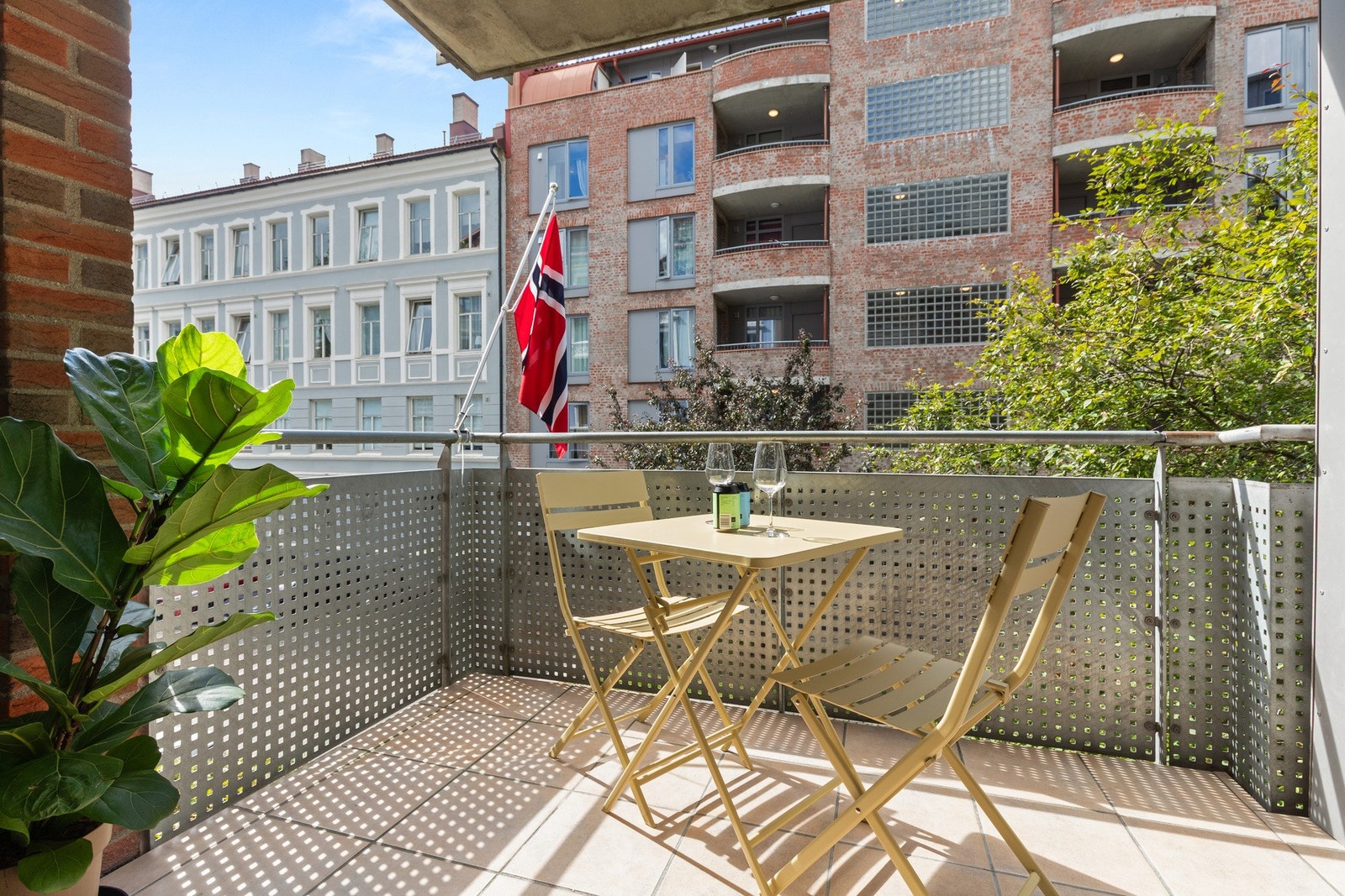 Vestvendt balkong på 6 kvm. Galleribilde