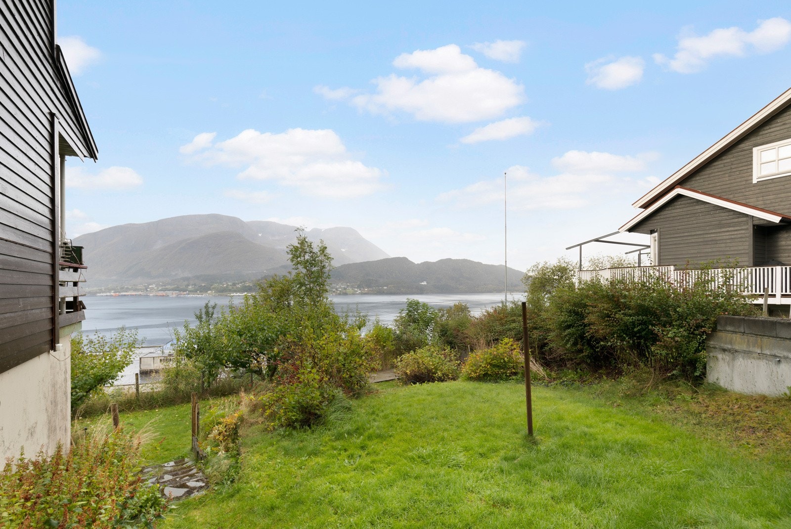 Grøntarealer rundt boligen. Galleribilde