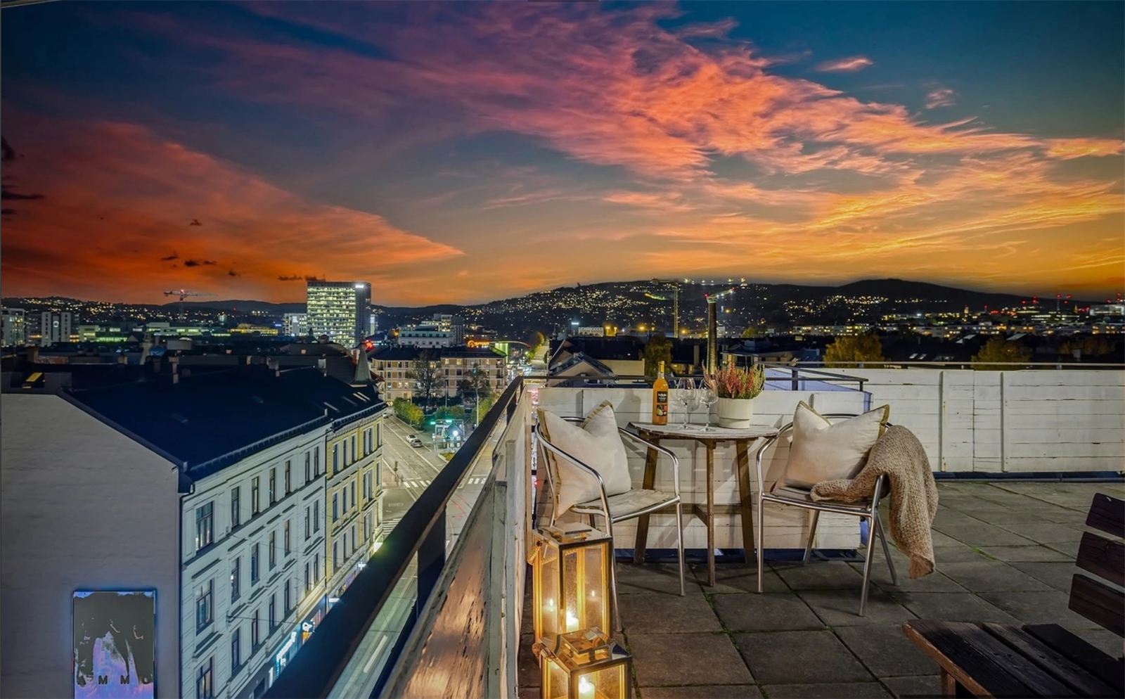 Nydelig felles takterrasse med fantastisk utsikt over store deler av Oslo og gode solforhold Galleribilde