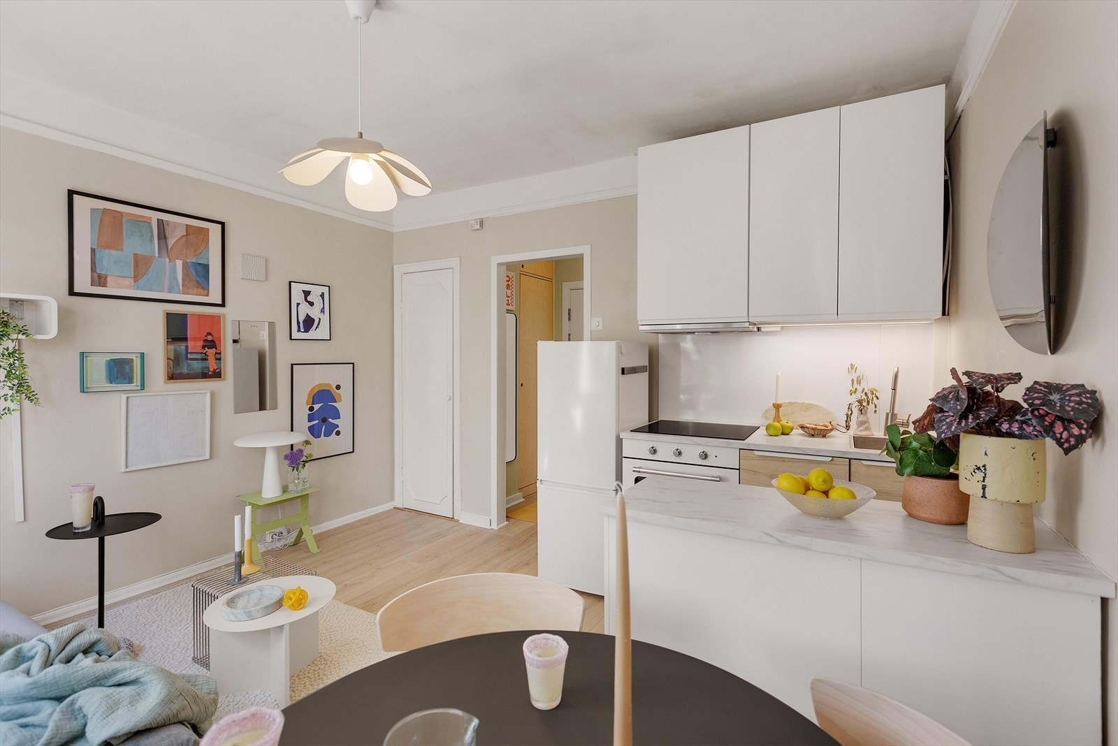 Stilsikkert og moderne kjøkken, oppusset i 2023. Galleribilde