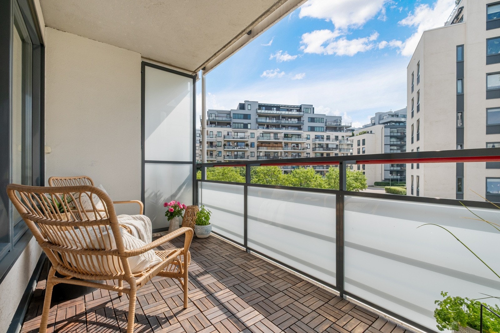 - Nordvik ved Henrik Carlyle (46856489) har gleden av å presentere Karenslyst allé 50 - Galleribilde