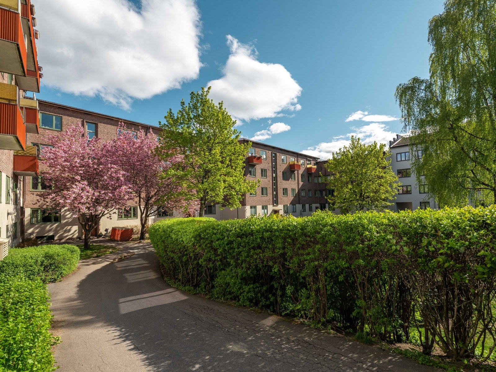 Borettslaget har også et annet stort gårdsrom med inngang fra Mogata forbi Sandefjordgata. Galleribilde