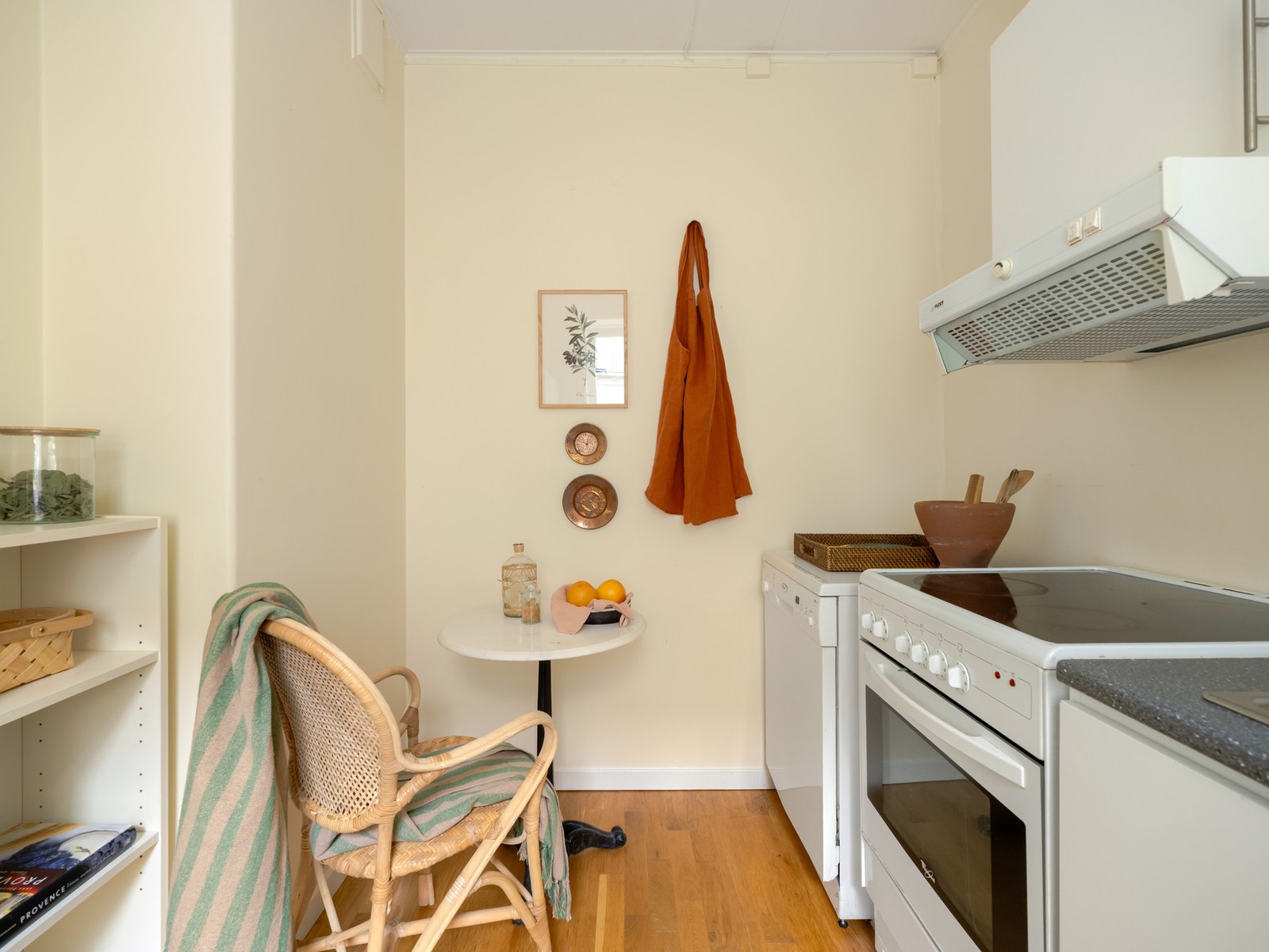 Det er plass til en mindre sittegruppe her inne. Galleribilde