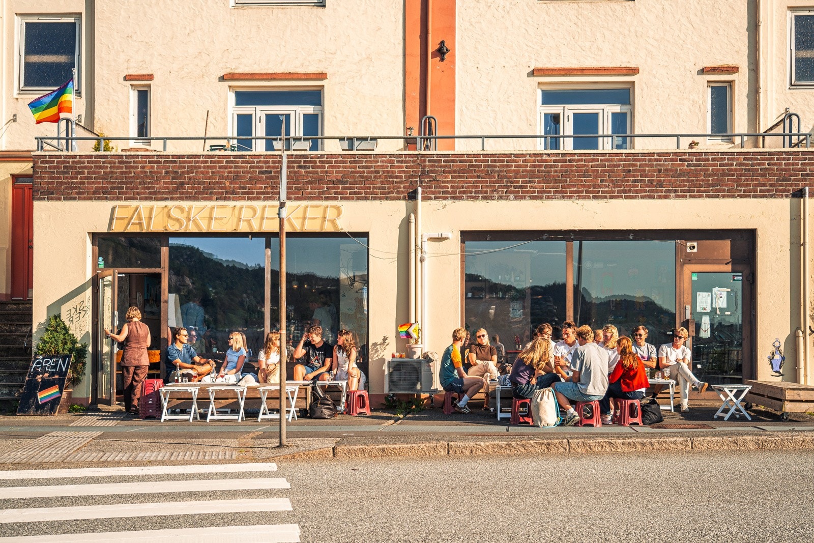 Falske reker er også en populær restaurant som ligger en kort spasertur unna. Galleribilde