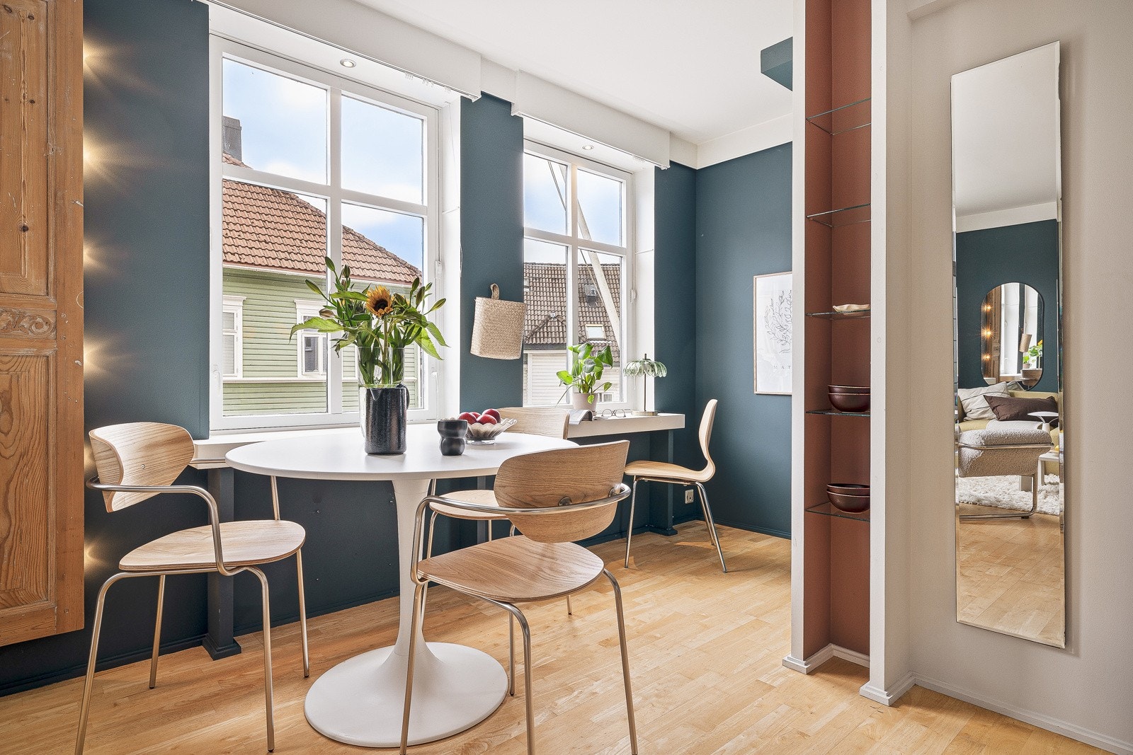 Det er også gode oppbevaringsmuligheter i leiligheten. Galleribilde