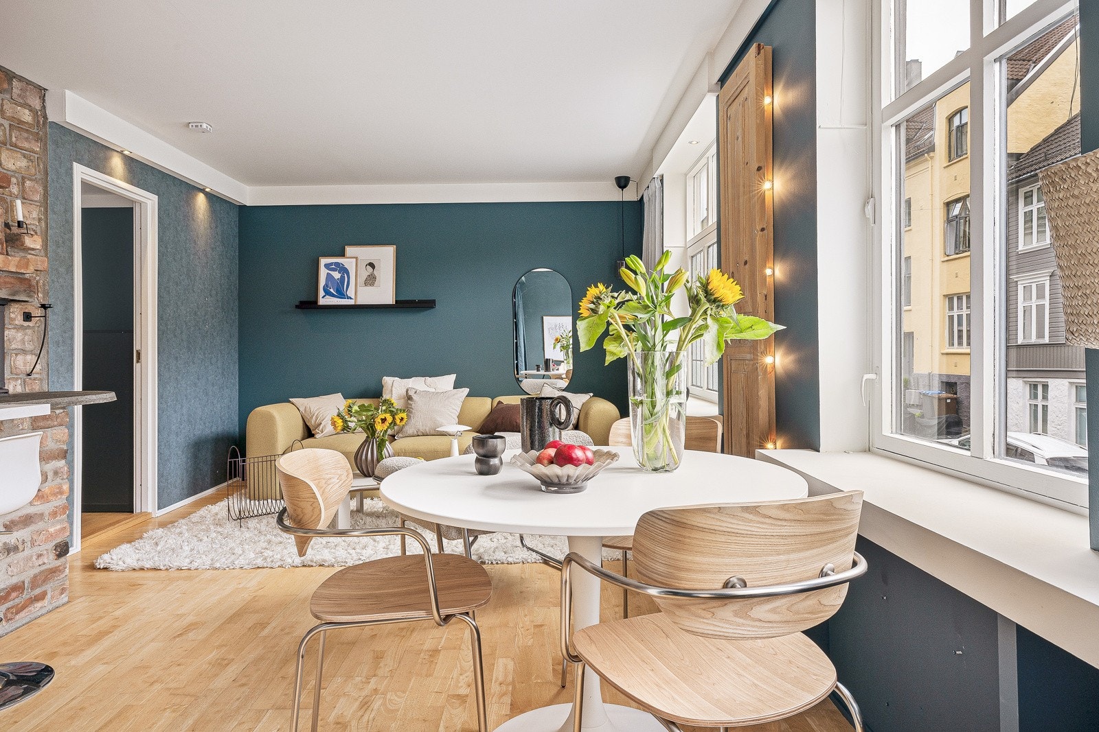 Det er god plass til spisebord. Galleribilde