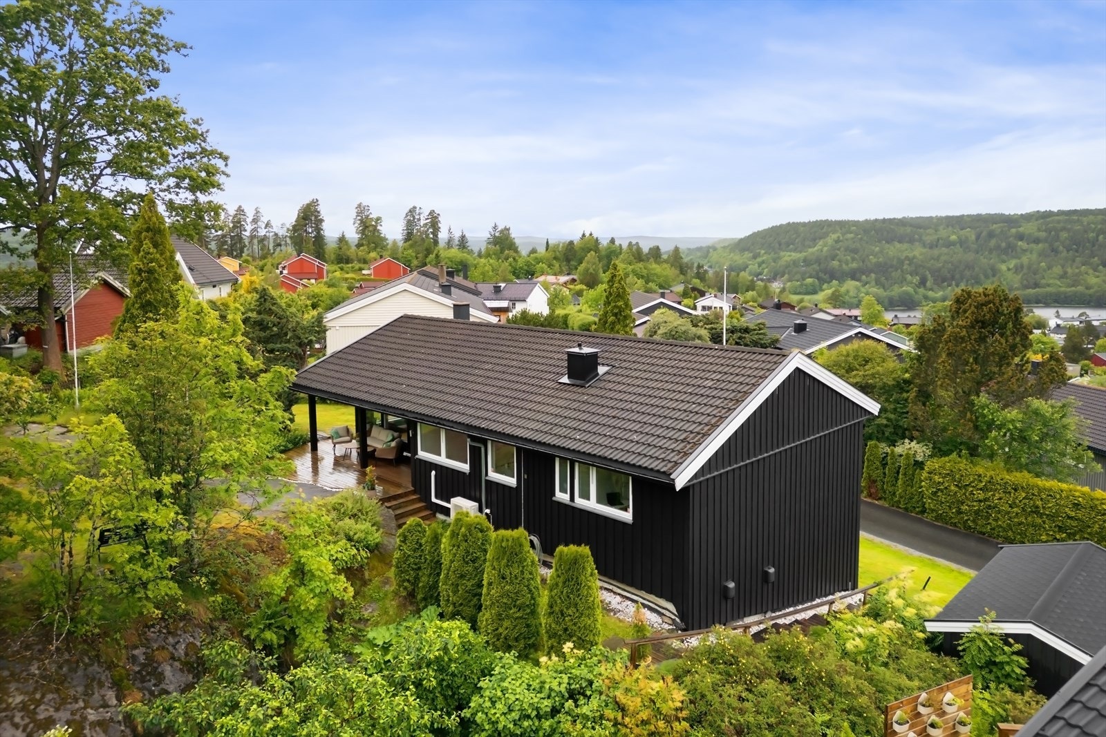 Ligger høyt og fritt. Galleribilde