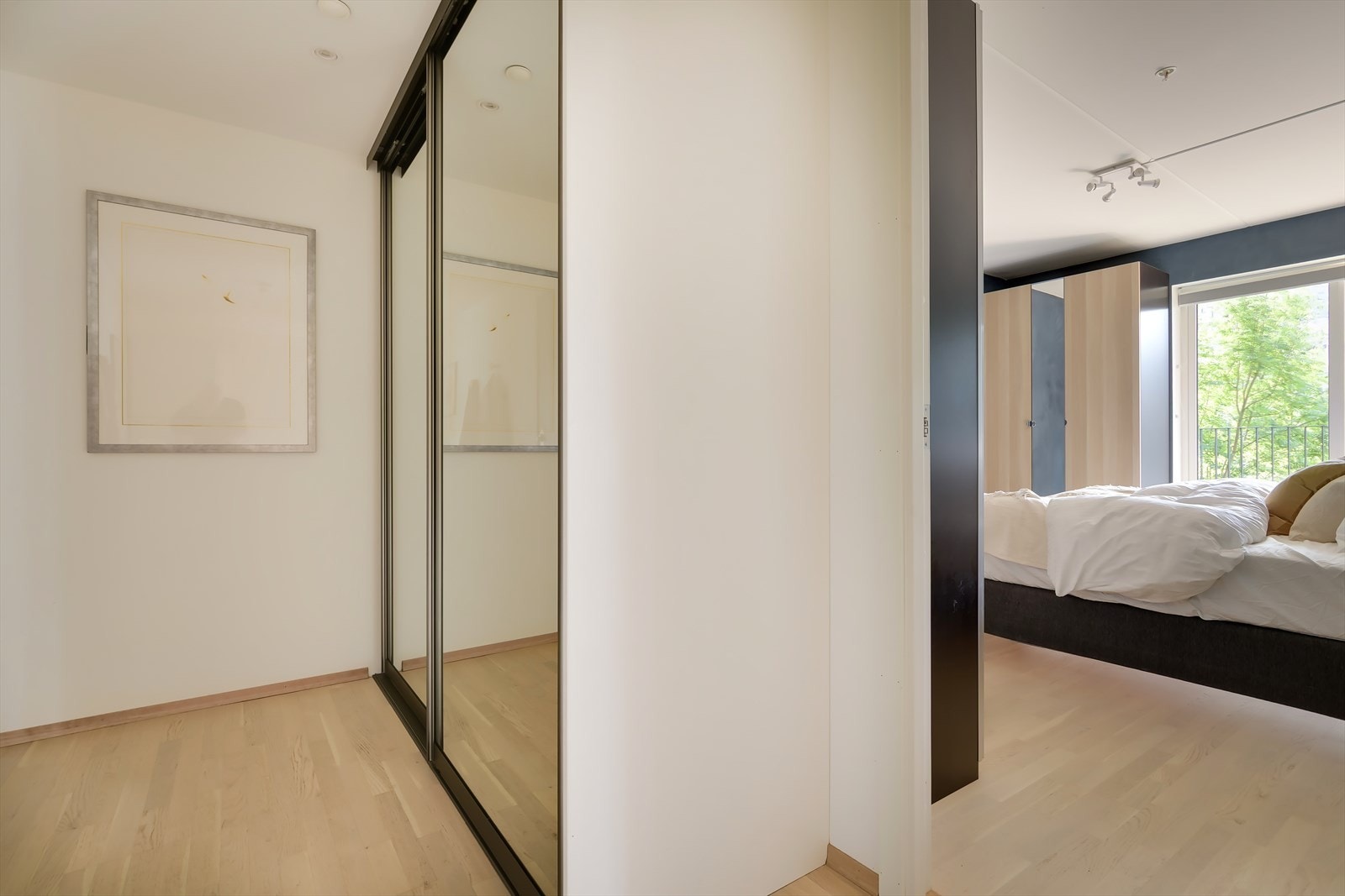 Det er godt med oppbevaringsplass i leiligheten Galleribilde