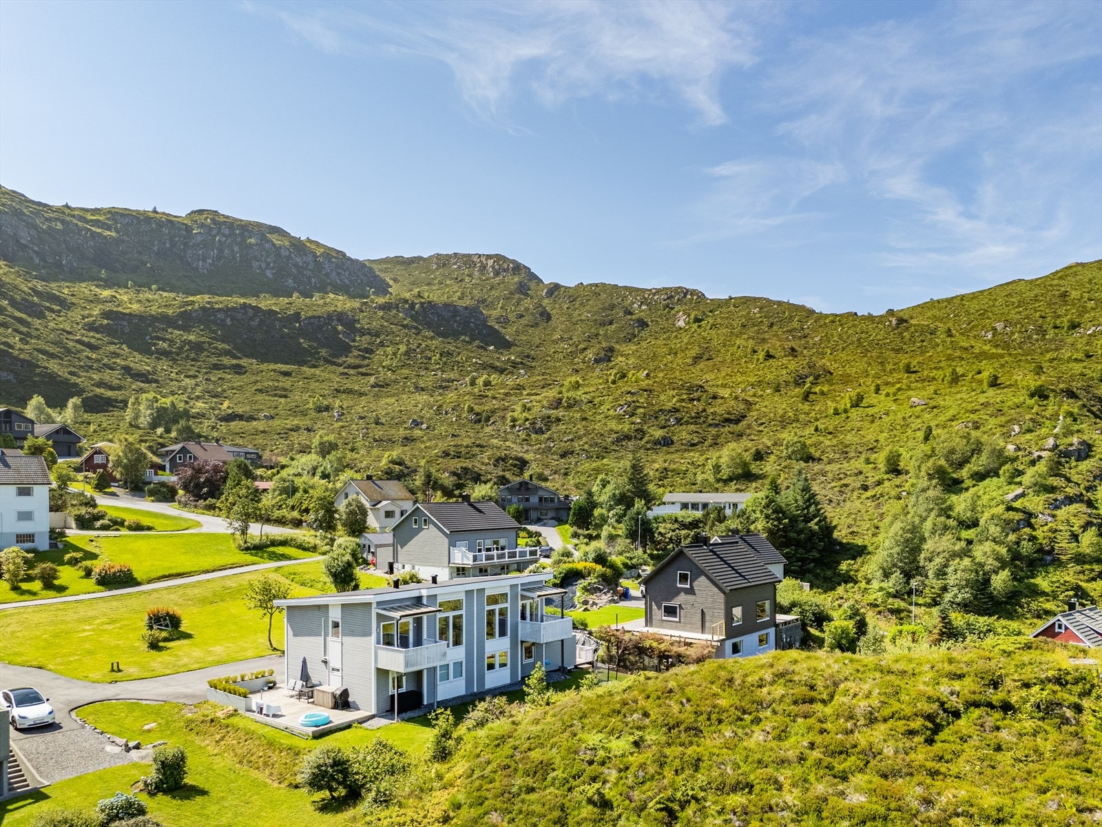 Kort vei til sentrum og nærhet til både natur og de fleste fasiliteter. Galleribilde