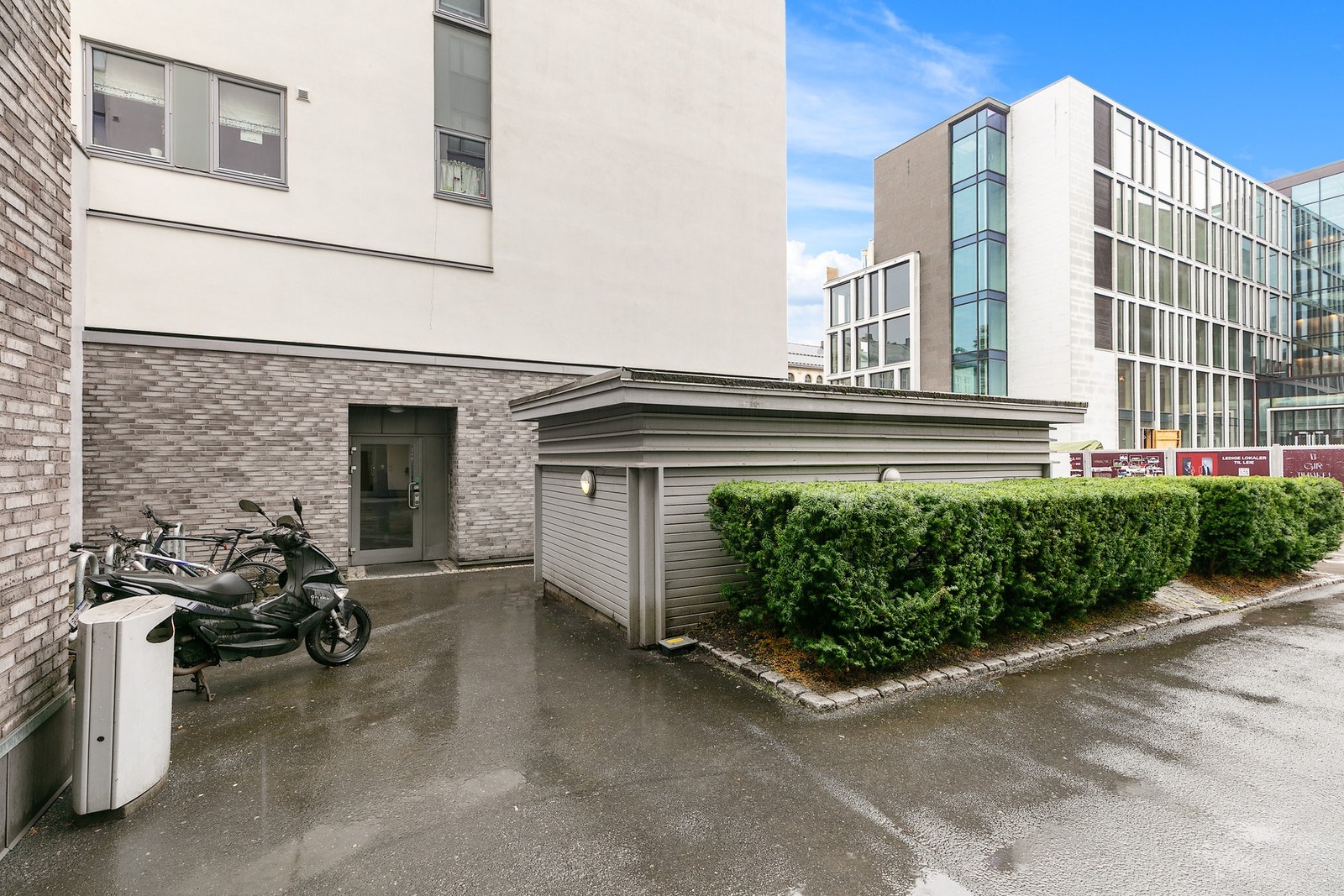 Til leilighetsplan er det adkomst via både trapp og heis. Galleribilde