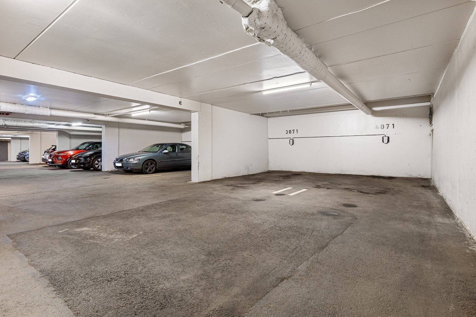 Garasjeplass Galleribilde