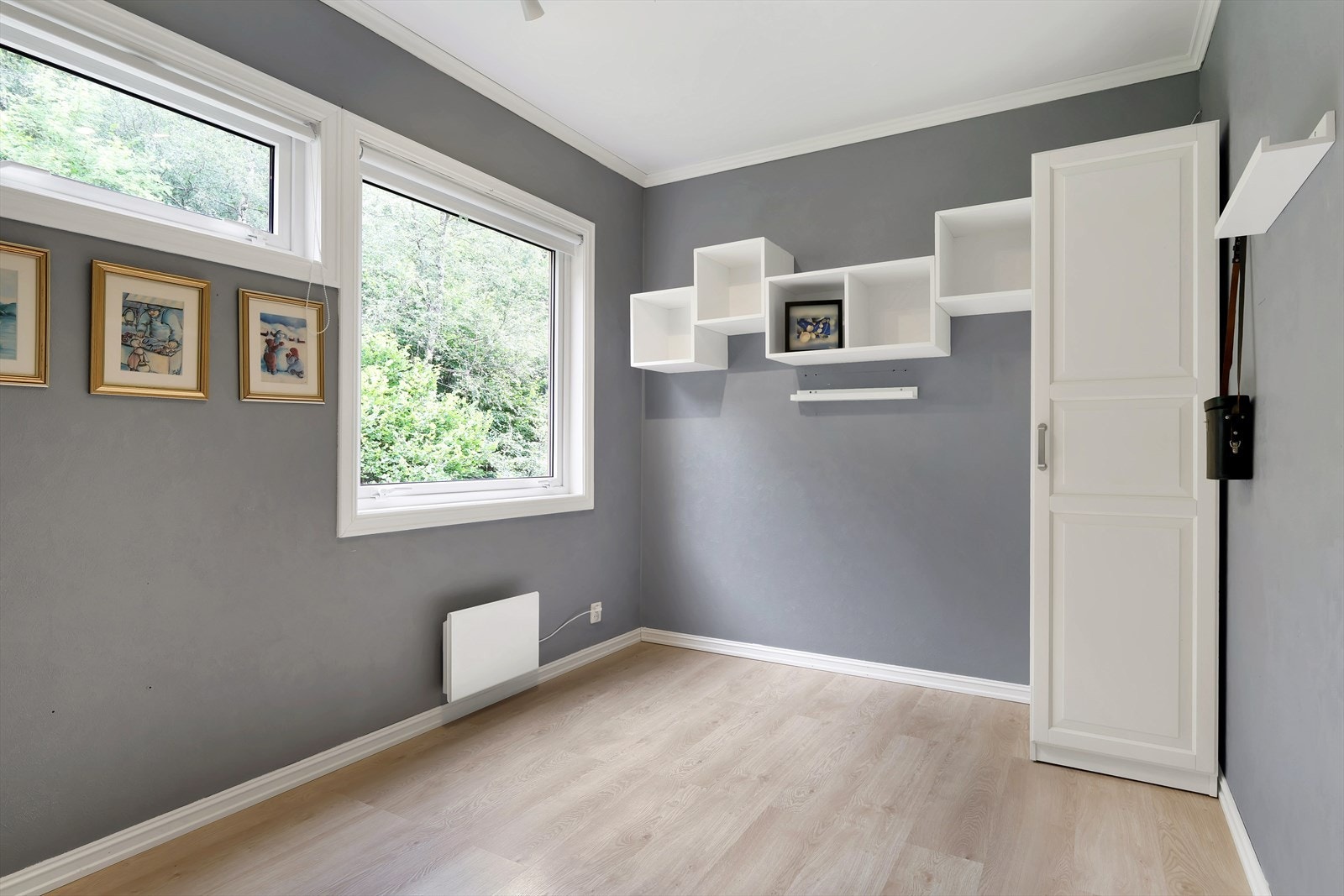 Alle soverommene har plass til seng og garderobe Galleribilde