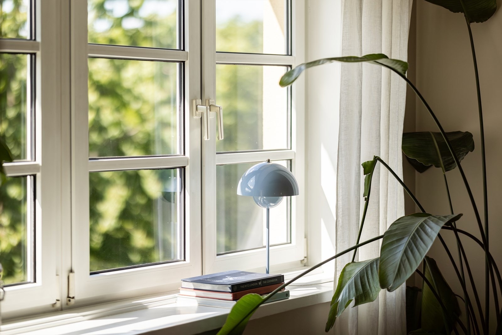 Dype, sjarmerende vindusposter Galleribilde