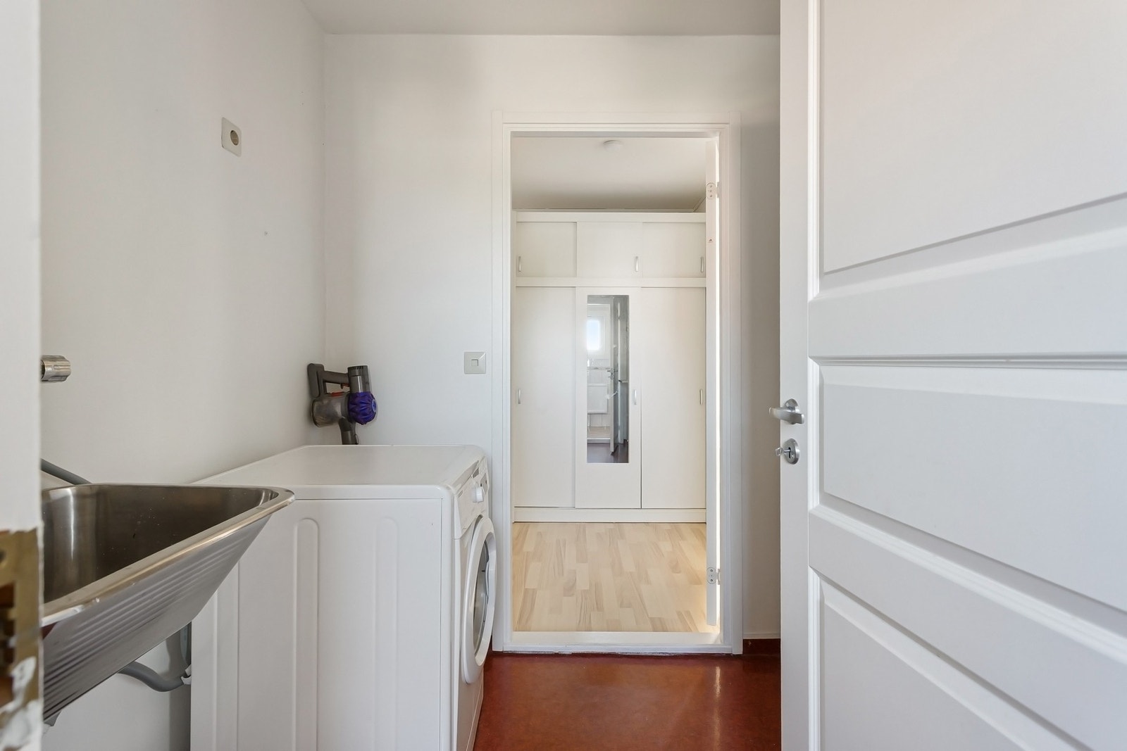 Vaskermaskin medfølger ved salg. Galleribilde