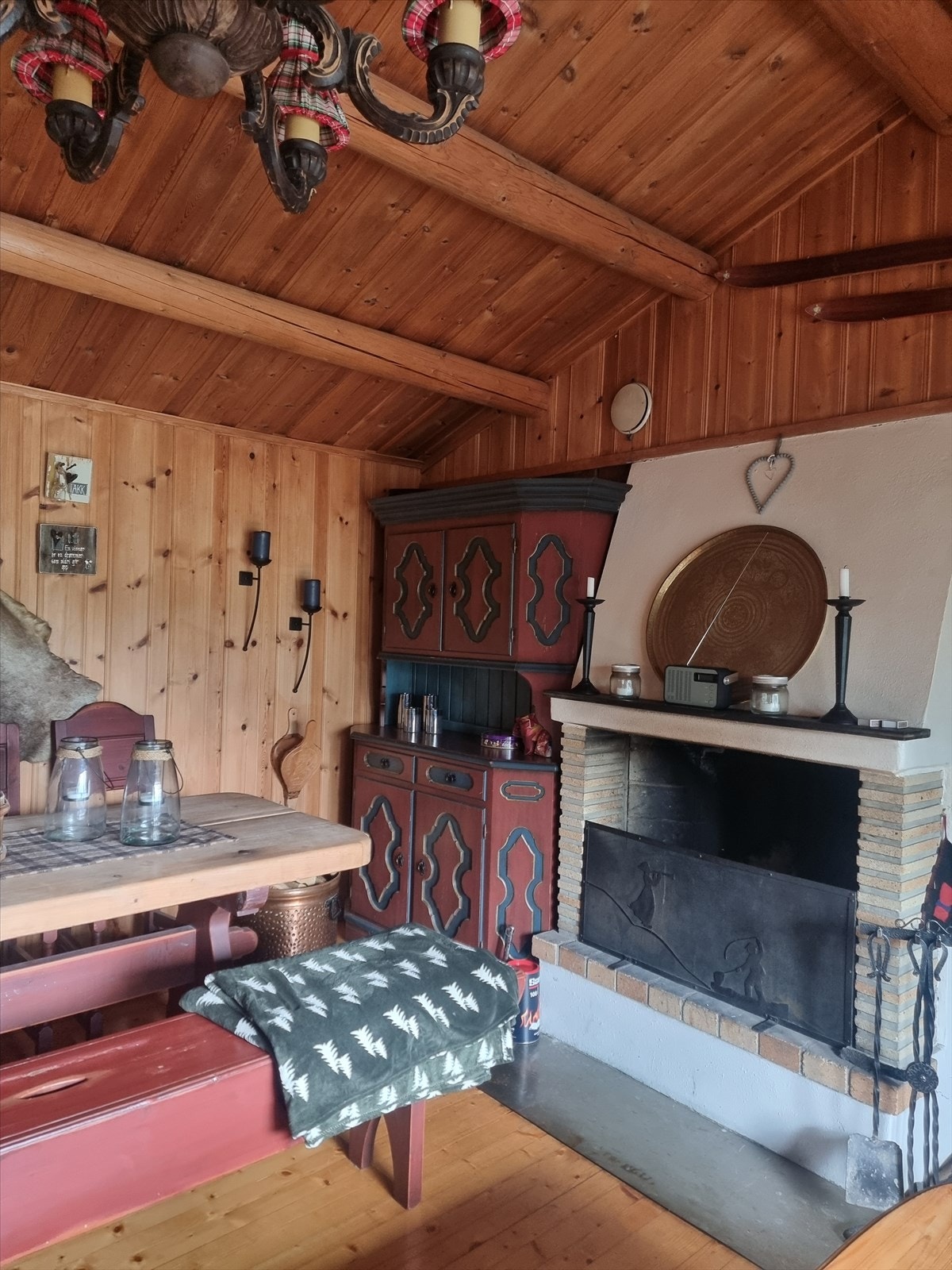 Peis som varmer godt til kalde vinterkvelder. Galleribilde