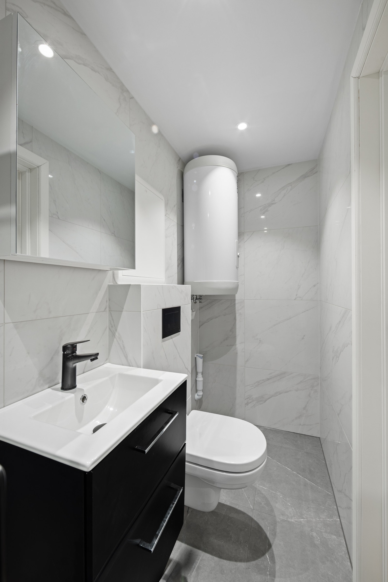 Meget pent og eksklusivt bad med varmekabler. Galleribilde