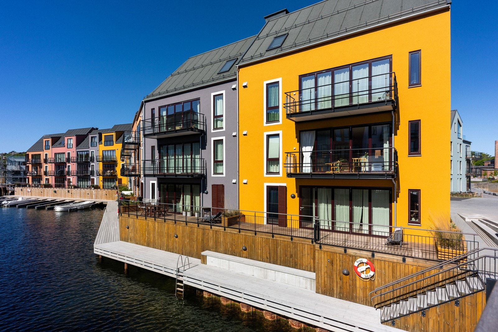 Velkommen til Agnespassasjen 94! Her bor du også i kort avstand fra Stavern sentrum og med et godt busstilbud i området. Galleribilde