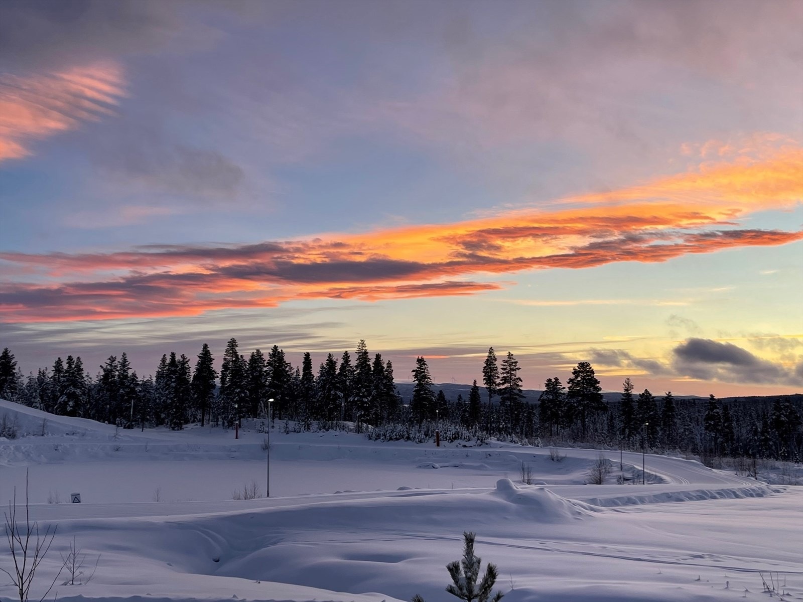 Med utgangspunkt fra Furutangen, kjøres nær 90 km med topp preparerte løyper. Det er utvidet lysløypetrasé som opparbeides med kunstsnø fra ca. medio november. Foto: Solveig Granlund Galleribilde