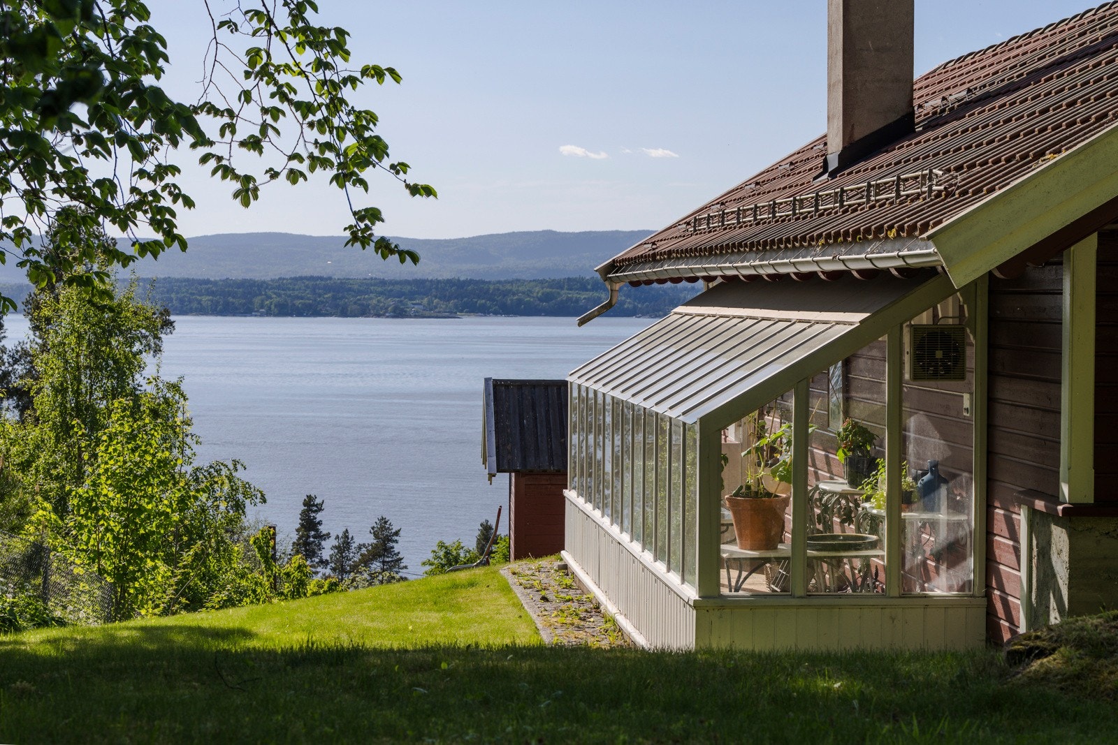 På utsiden av bygget har man til og med sin egen oase for dyrking av urter og grønnsaker Galleribilde