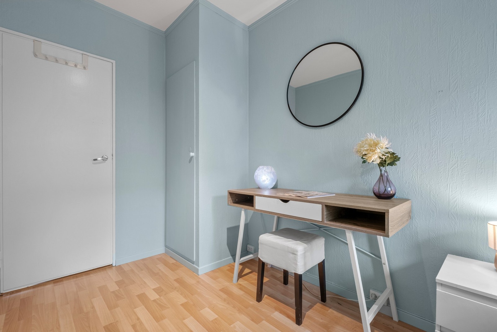 Med to soverom har du fleksibilitet til å innrede barnerom, kontor, hobbyrom eller gjesterom - alt etter livssituasjon og behov. Galleribilde