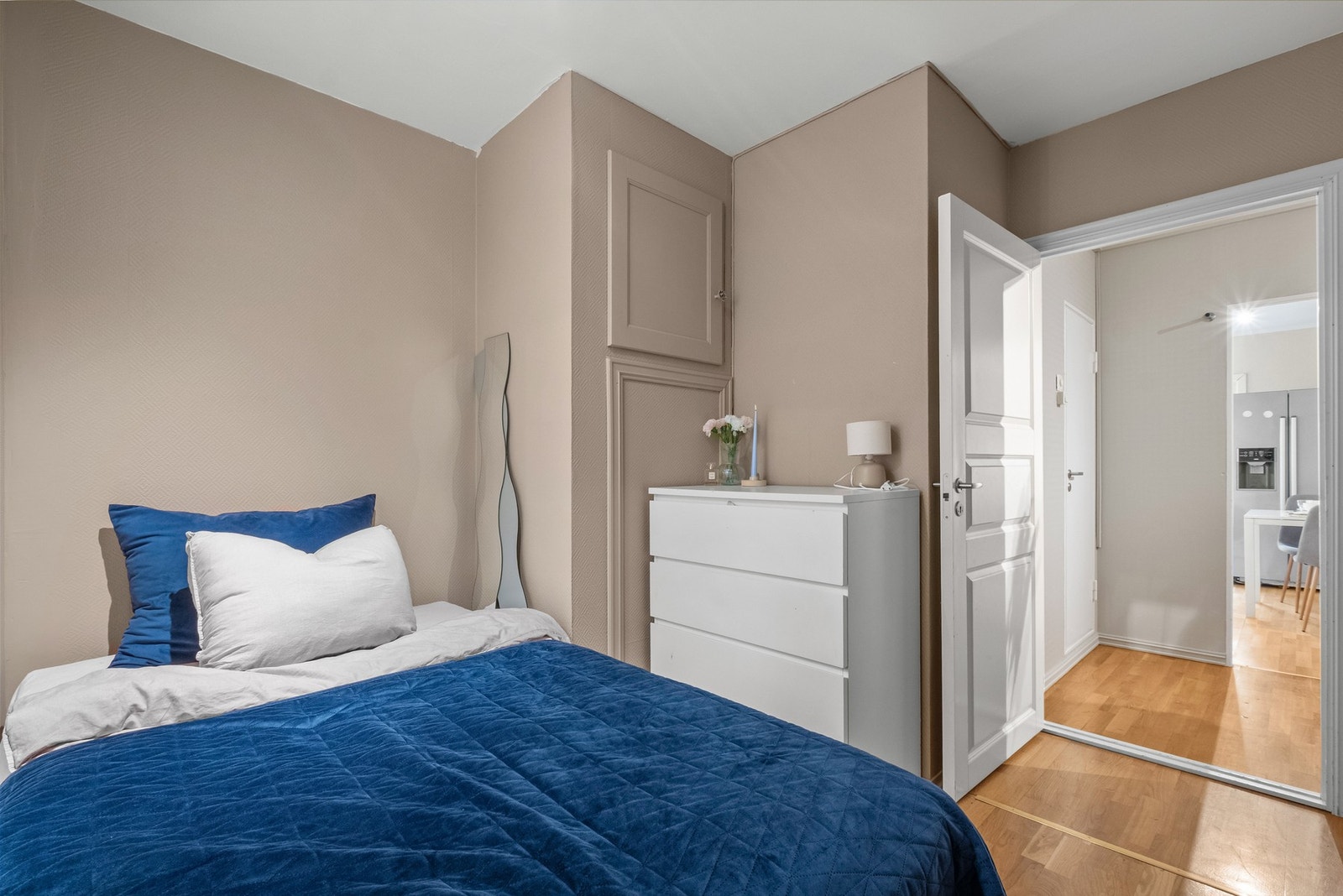 Rommet er i dag innredet som et ekstra soverom (ikke godkjent for varig opphold). Galleribilde