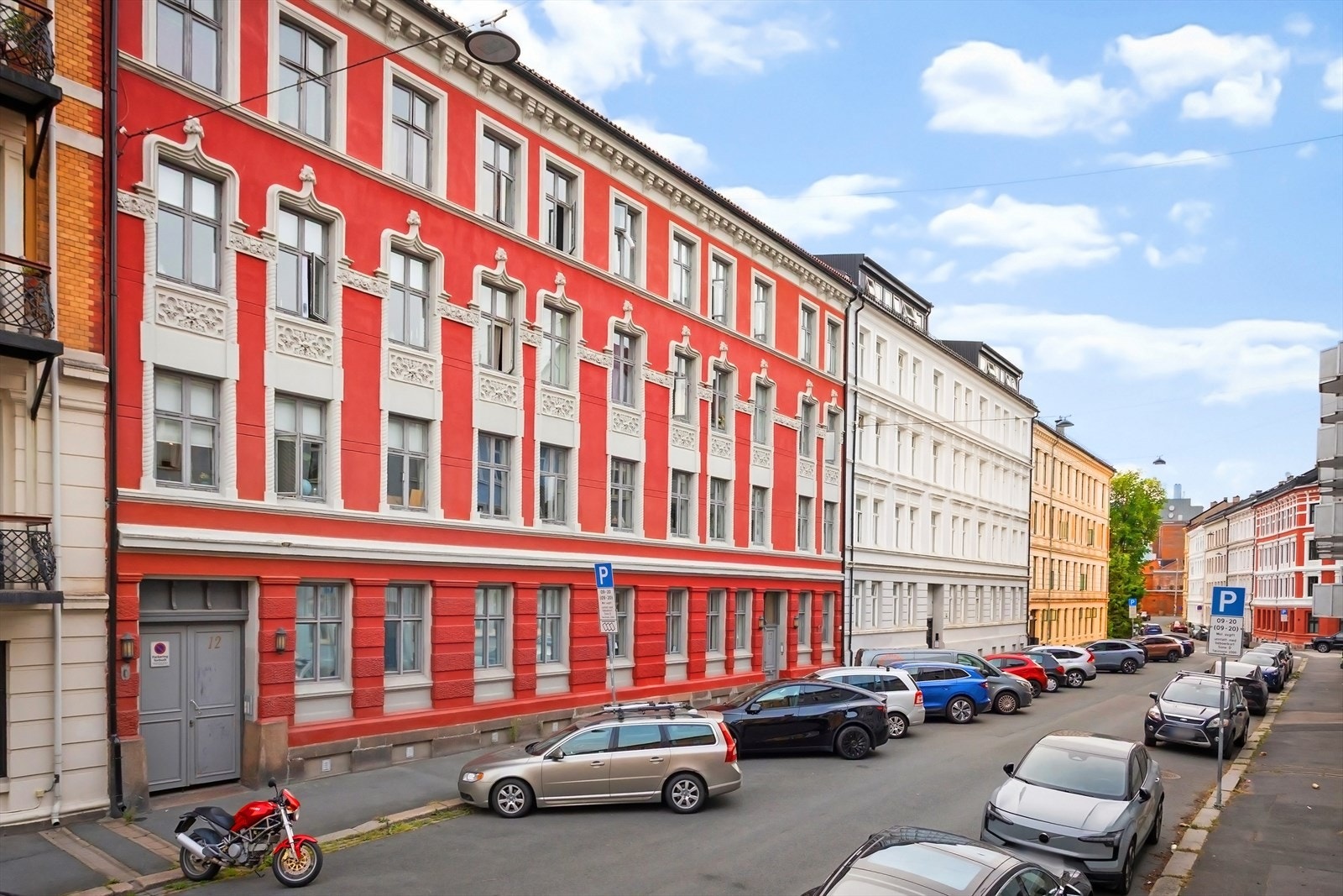 Fasade. Galleribilde