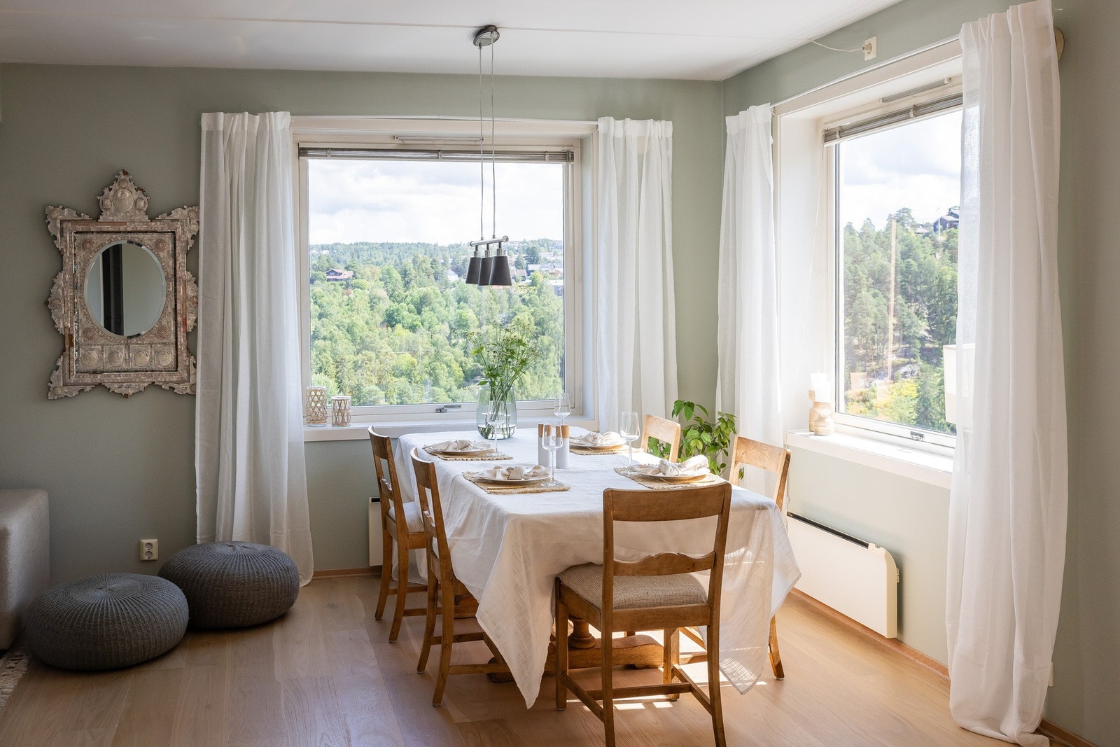 Spisestue. Galleribilde