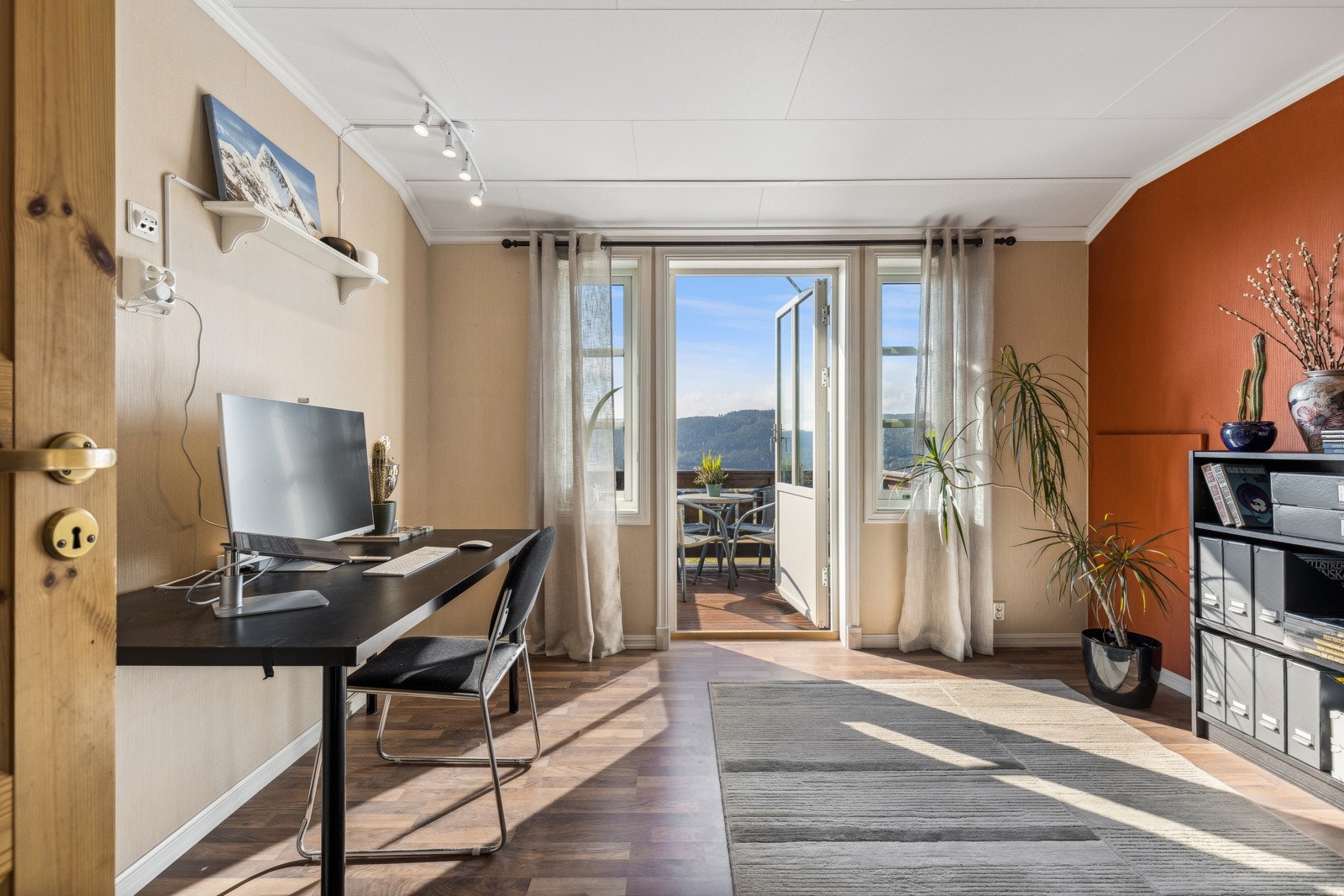 Hovedsoverommet har tilgang til egen balkong. Galleribilde