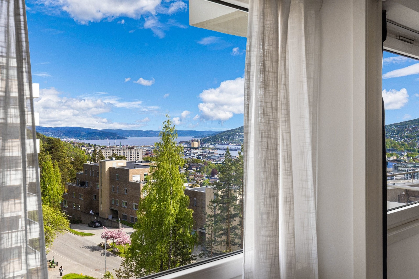 Flott utsikt fra leiligheten Galleribilde